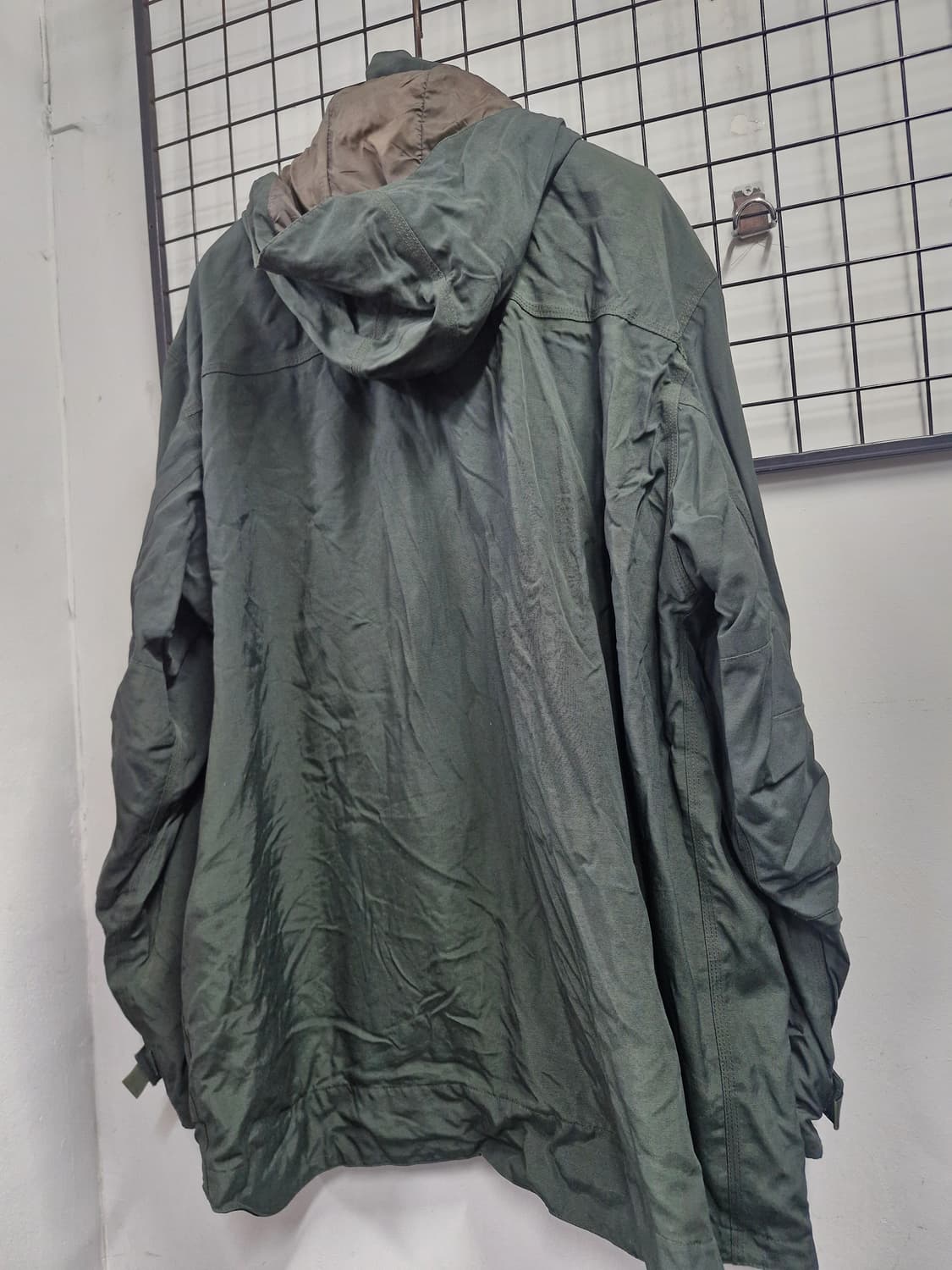 110XXL 칼하트 빈티지 쇼어라인 나일론 바람막이 자켓(짙은녹색) 상품이미지7