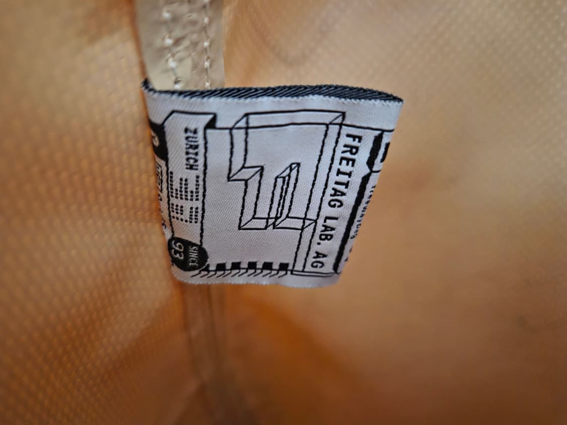 레어템 프라이탁 페테 올아이보리(내부 레드),민트택보유 상품이미지7