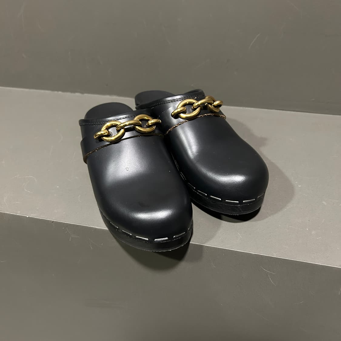 생로랑 체인 뮬 상품이미지3