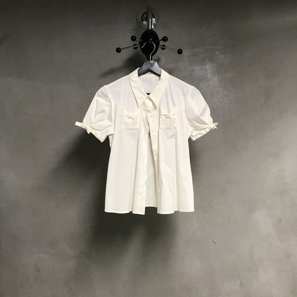 프라다 화이트 반팔 셔츠 38(W) 상품이미지1