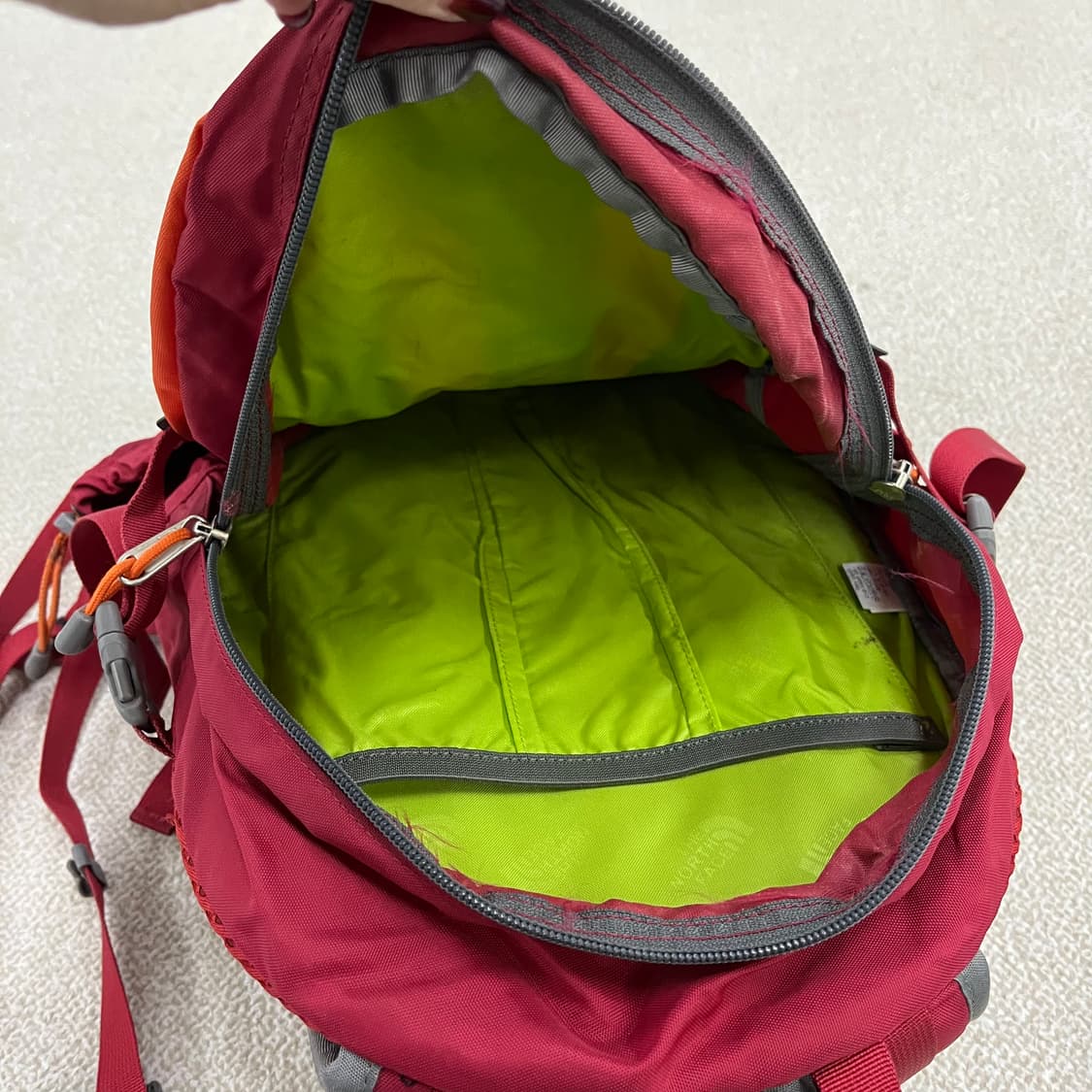 [실측확인] 노스페이스 미니샷 등산 백팩 가방 0119M1 상품이미지4