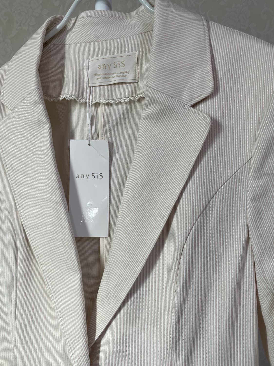 아이보리 슬림핏 페플럼 자켓 / any SiS / 새상품 상품이미지2