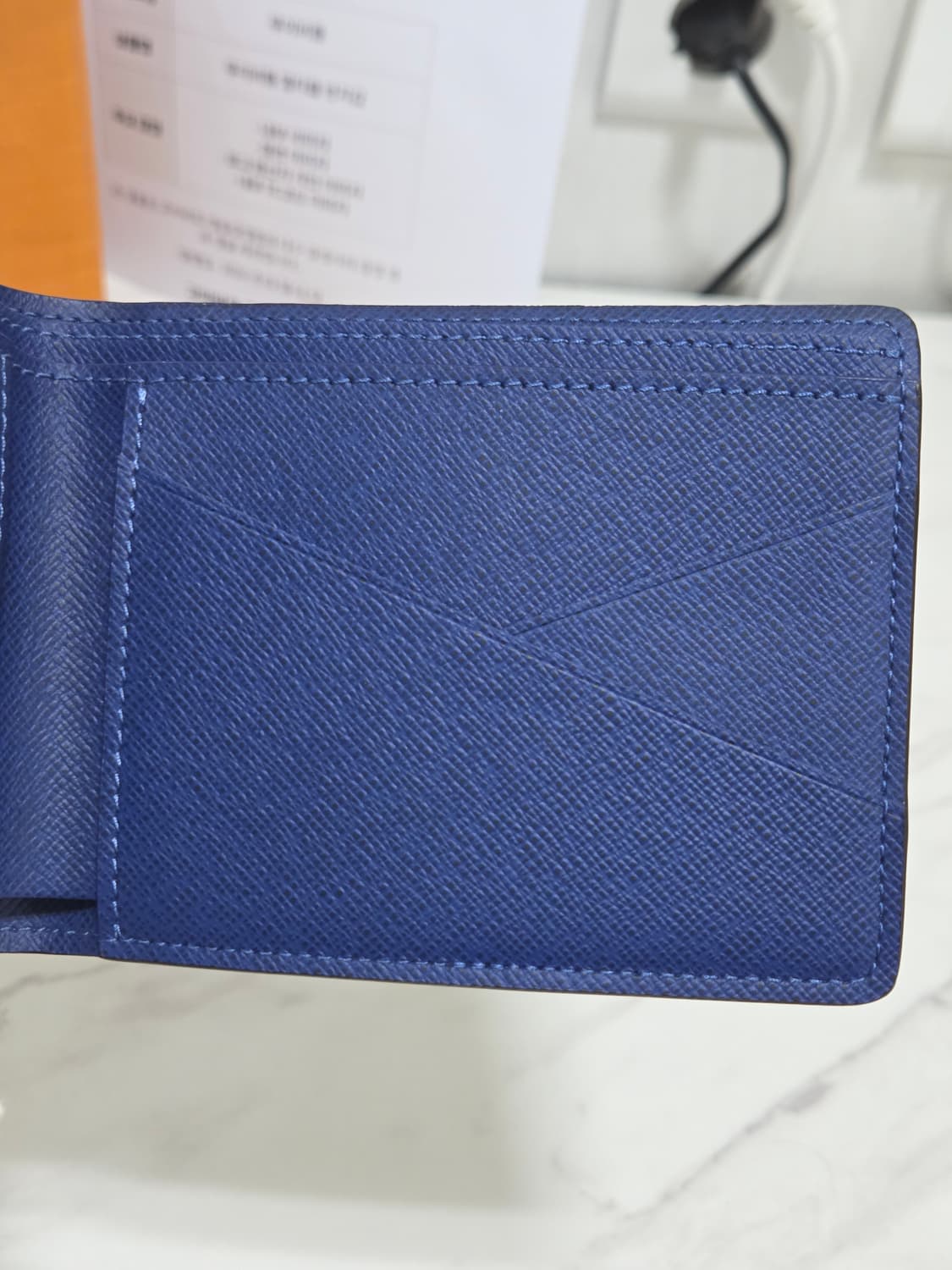 [새상품급] 루이비통 모노그램 마카사르 멀티플 월릿 Blue 상품이미지10