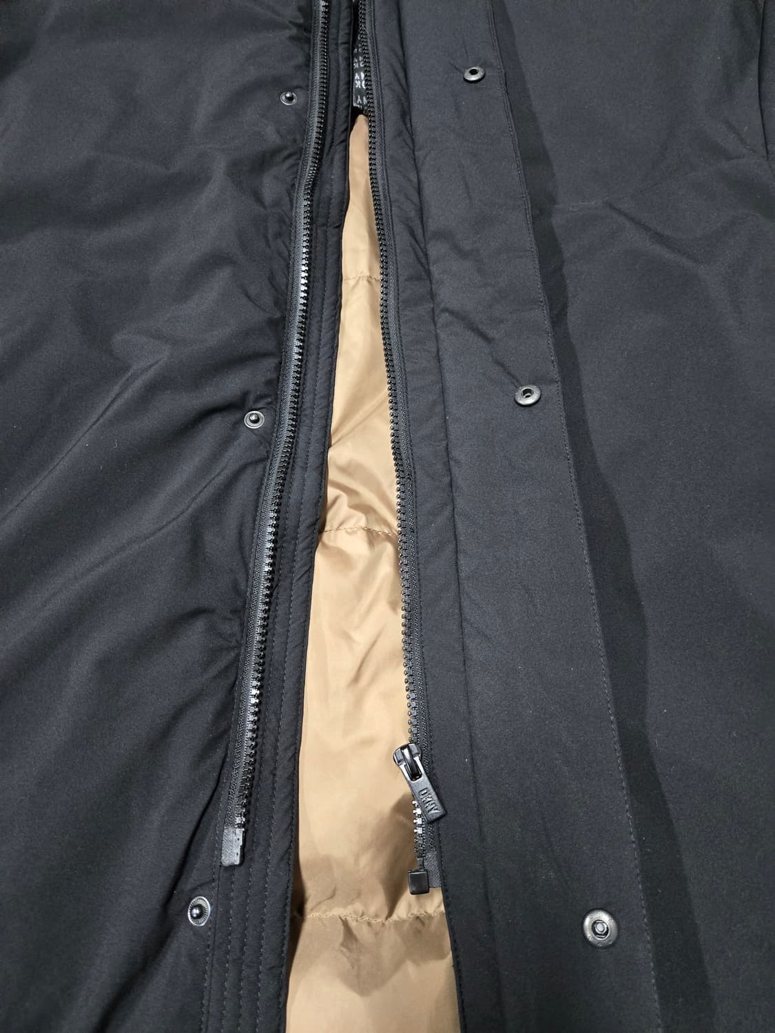 DKNY 23ss 후드 구스다운패딩 코트 블랙 상품이미지4