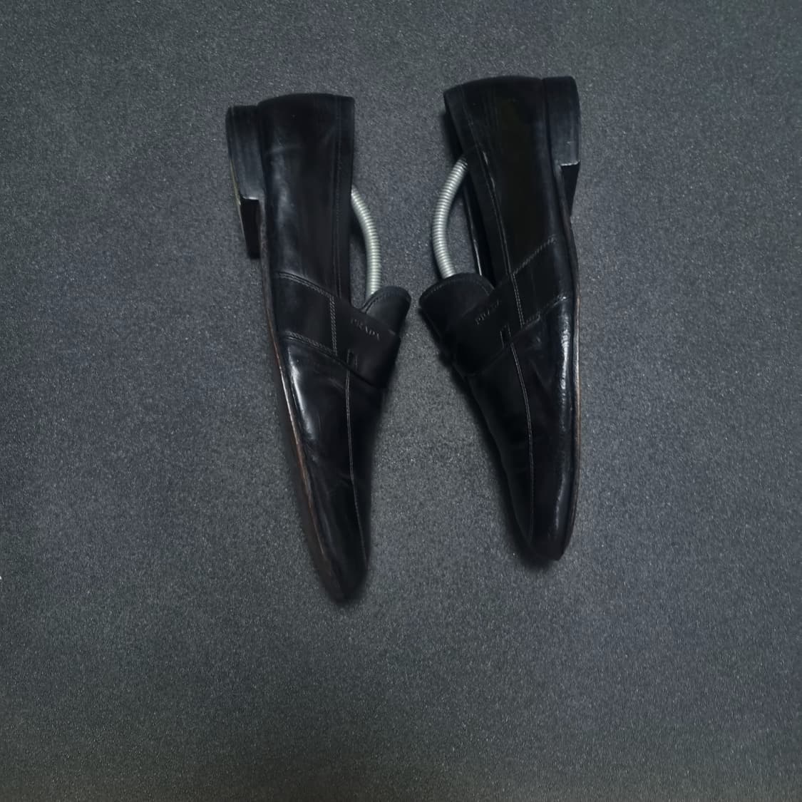 프라다 블랙 로퍼 uk9.5 상품이미지3