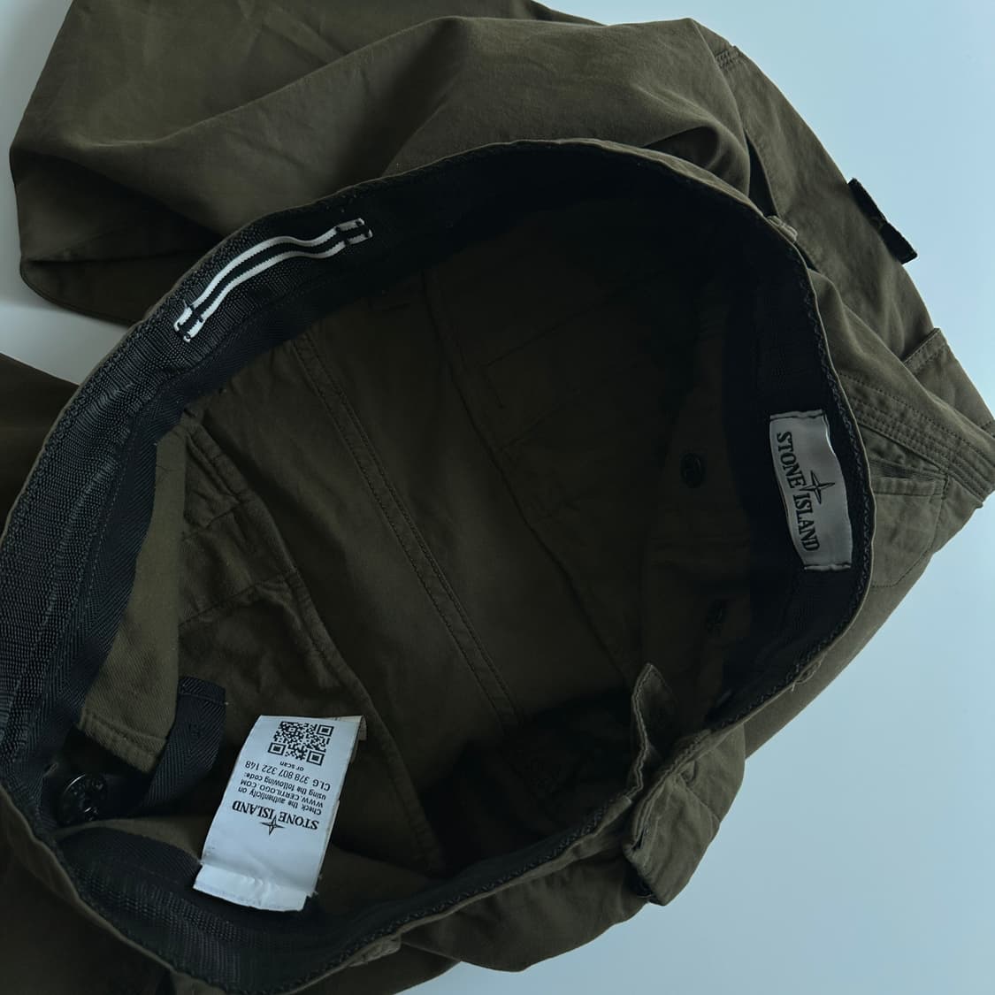 Stone island 스톤 아일랜드 와펜 카키 카고팬츠 상품이미지6