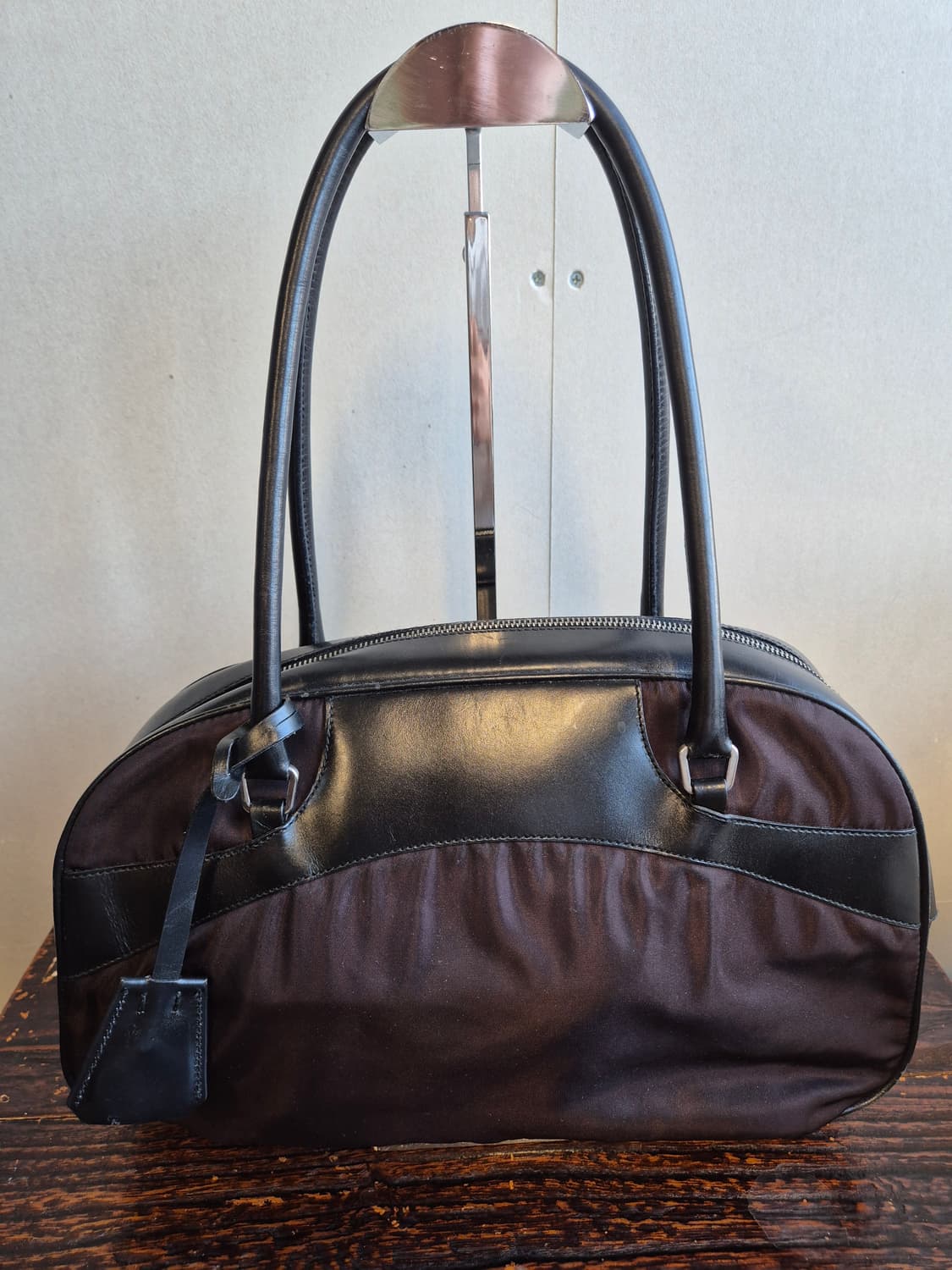 Prada 프라다 테수토 나일론 볼링백 초코브라운 상품이미지1