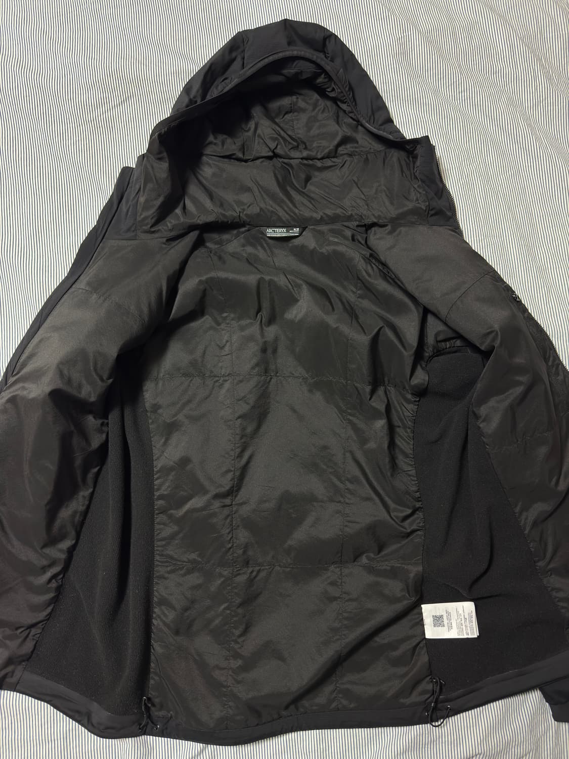 (SS급) 아크테릭스 아톰 LT 후디 블랙 M 상품이미지9