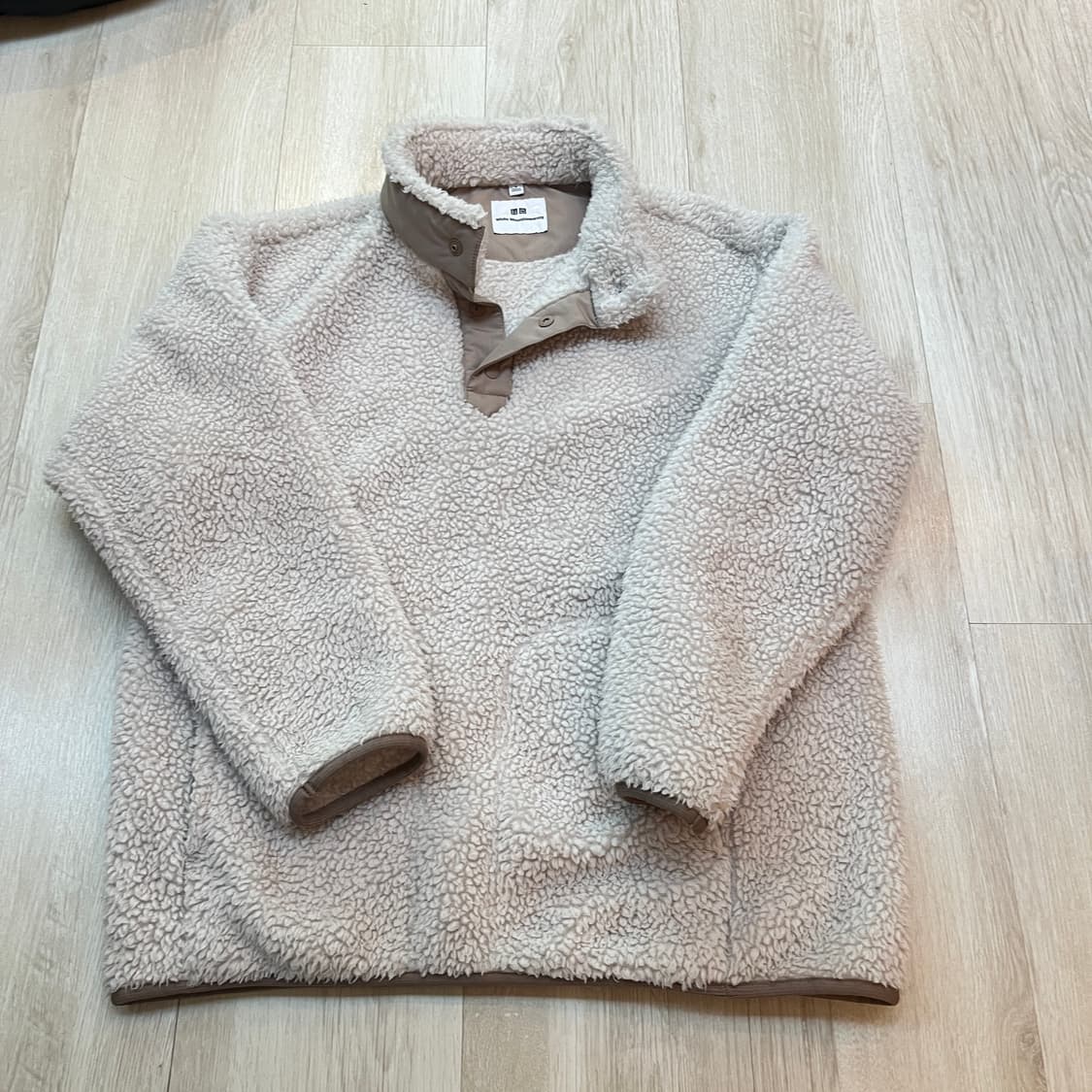 유니클로 화이트 마운티니어링 후리스 풀오버 / M사이즈 상품이미지1