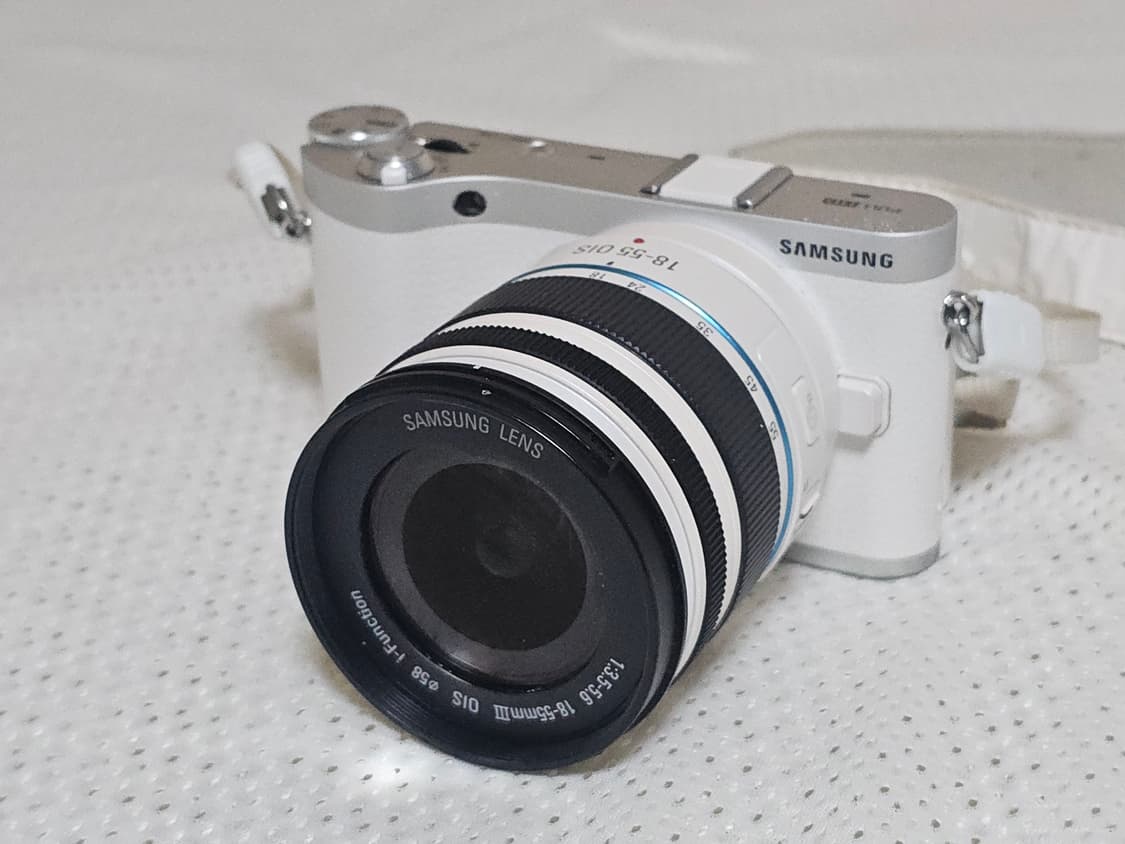 삼성 NX300 미러리스 카메라 상품이미지3