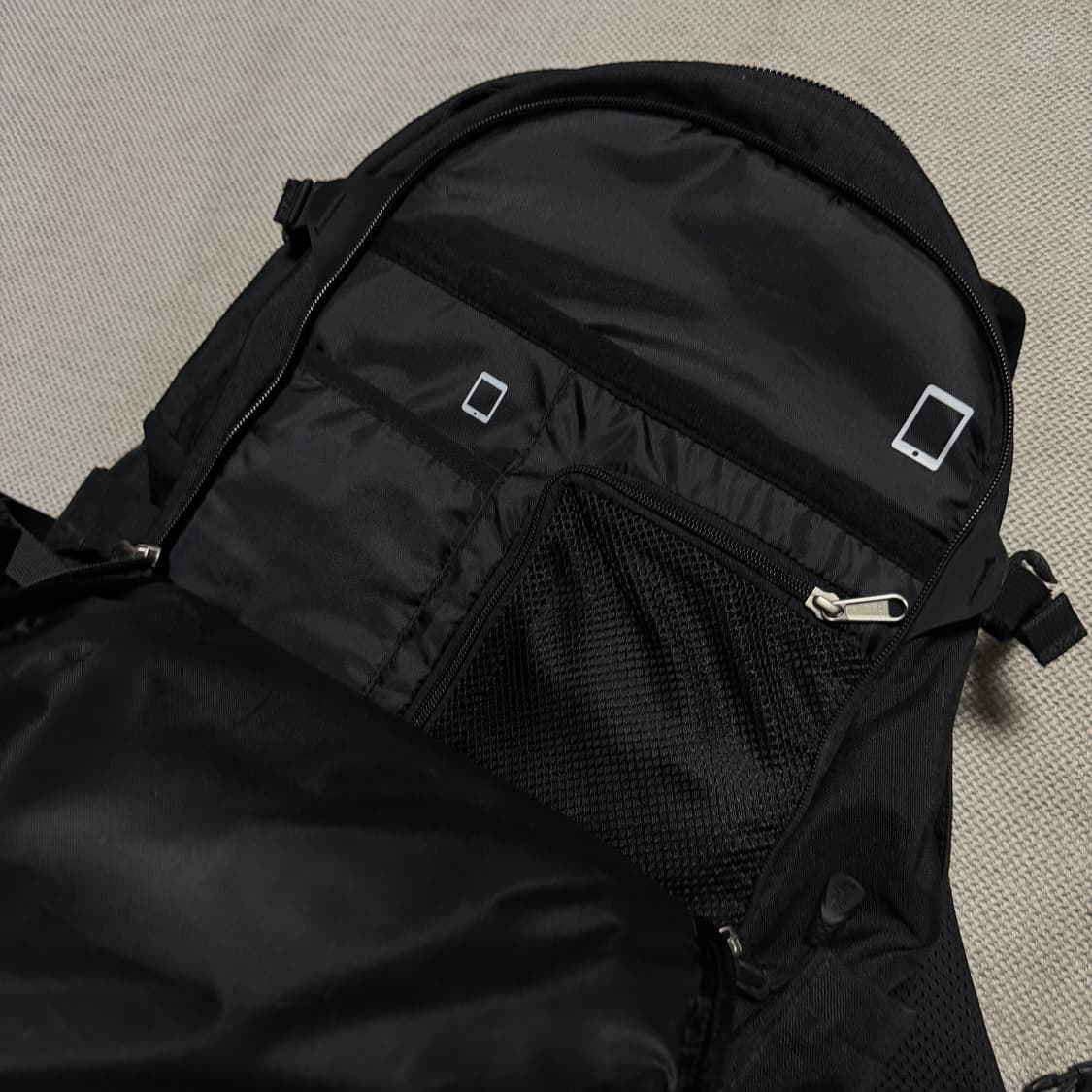 노스페이스 테크샷 블랙 백팩 상품이미지3