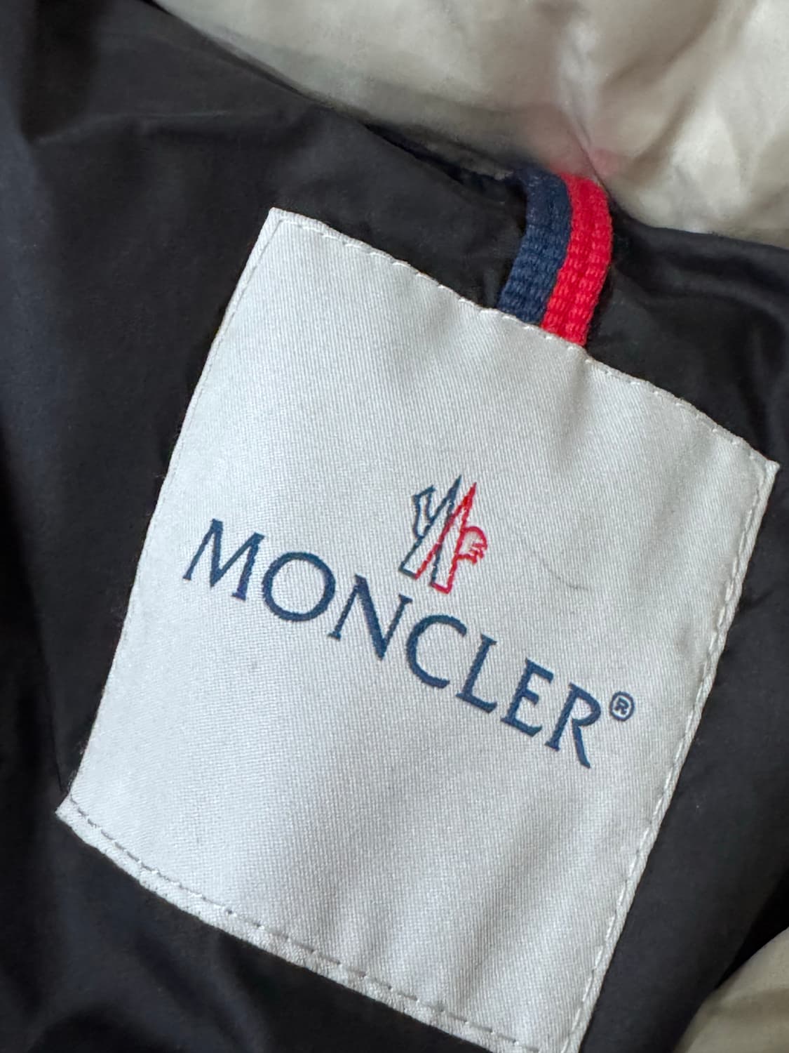 몽클레어 패딩 상품이미지3