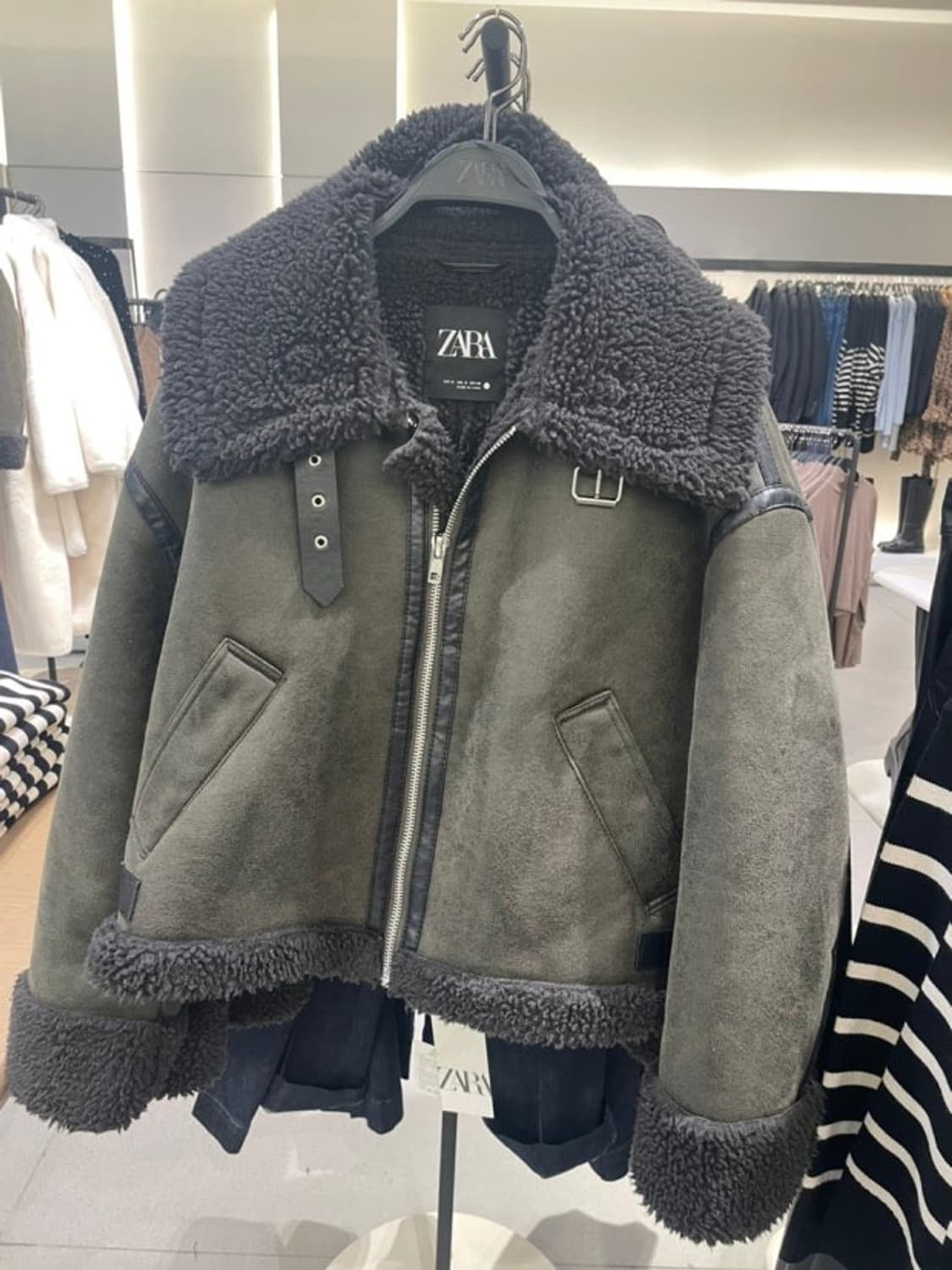 자라 카키 무스탕 xs 상품이미지2