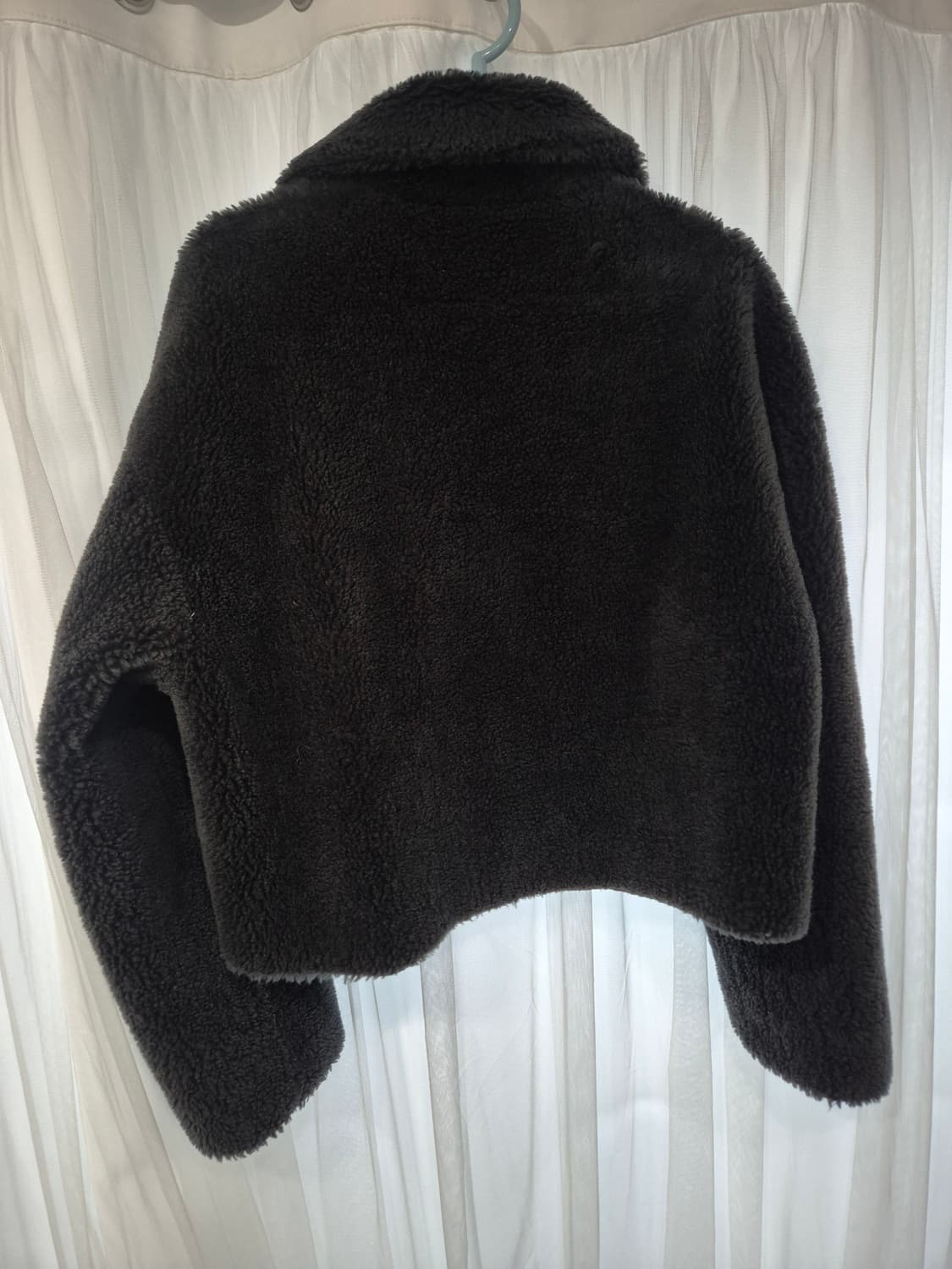 LE 리버시블 크롭 무스탕 자켓 차콜 상품이미지7