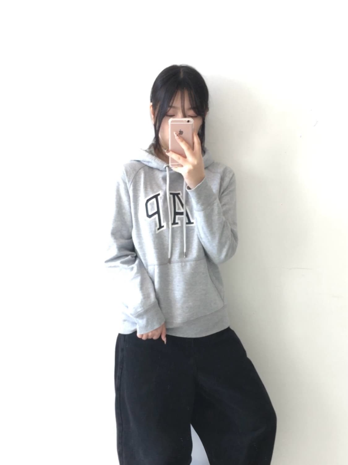 갭 자수패치 로고 후드티 상품이미지2