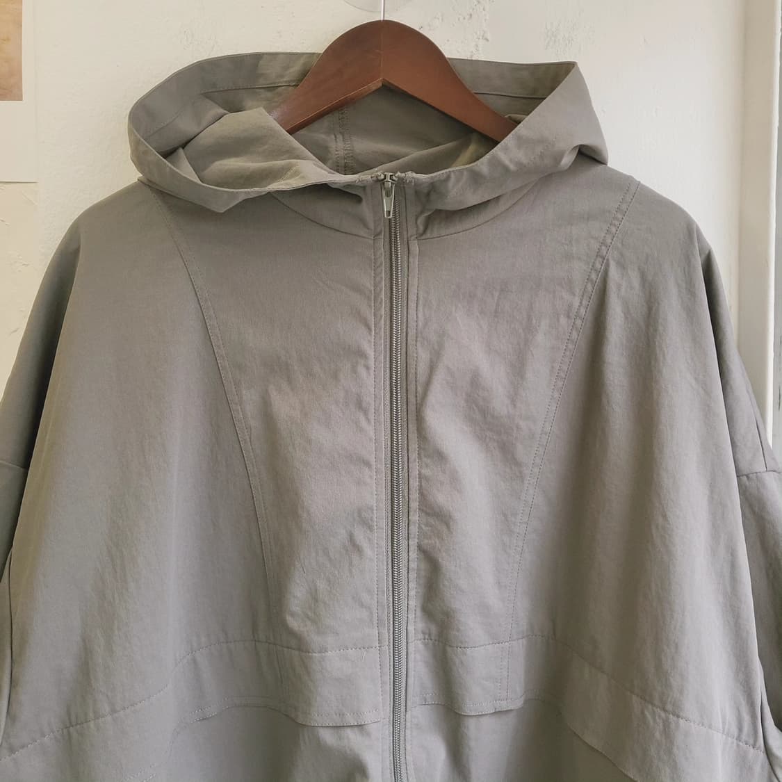 Lutique 연카키 홑겹 바람막이 상품이미지4