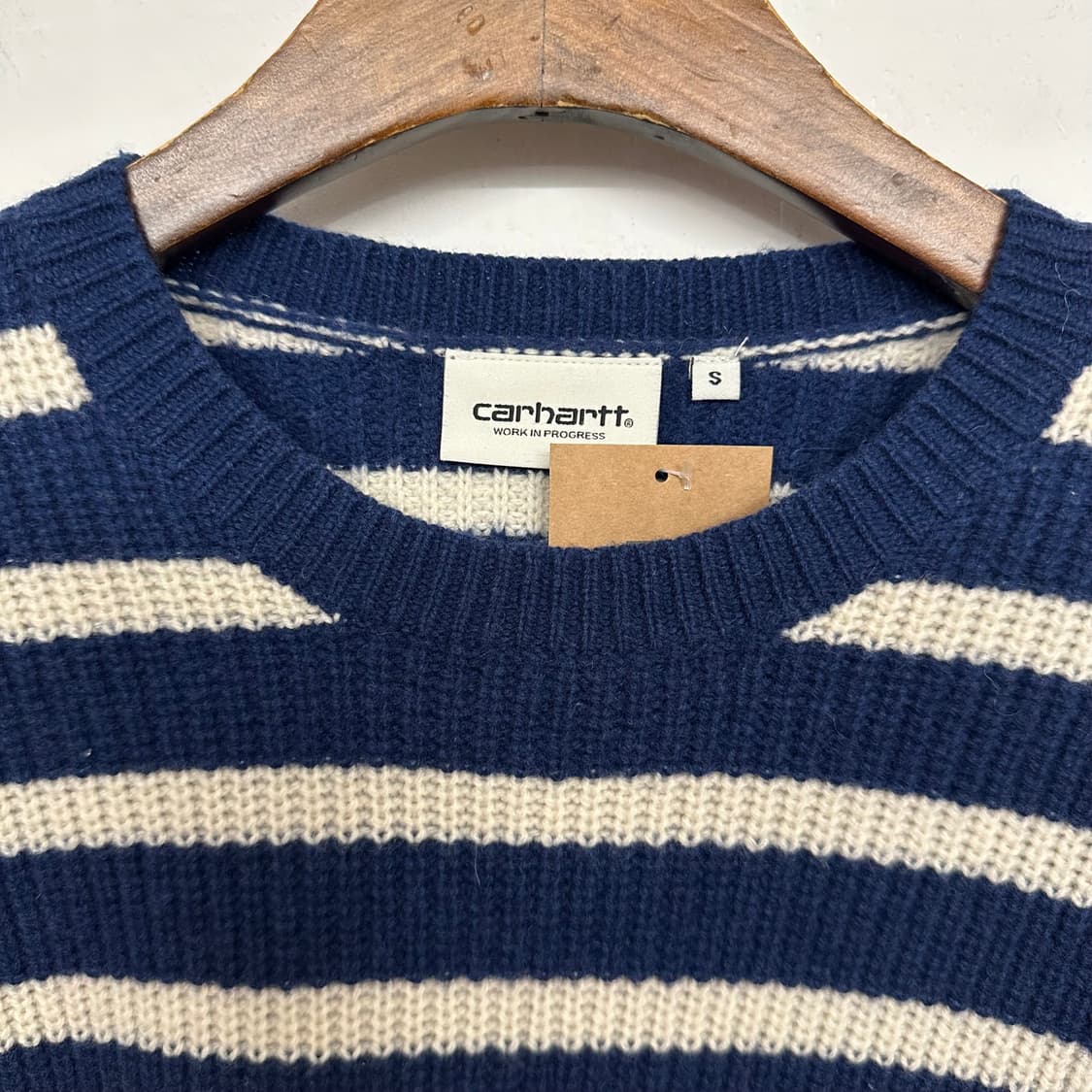 칼하트 WIP 스트라이프 니트 상품이미지3