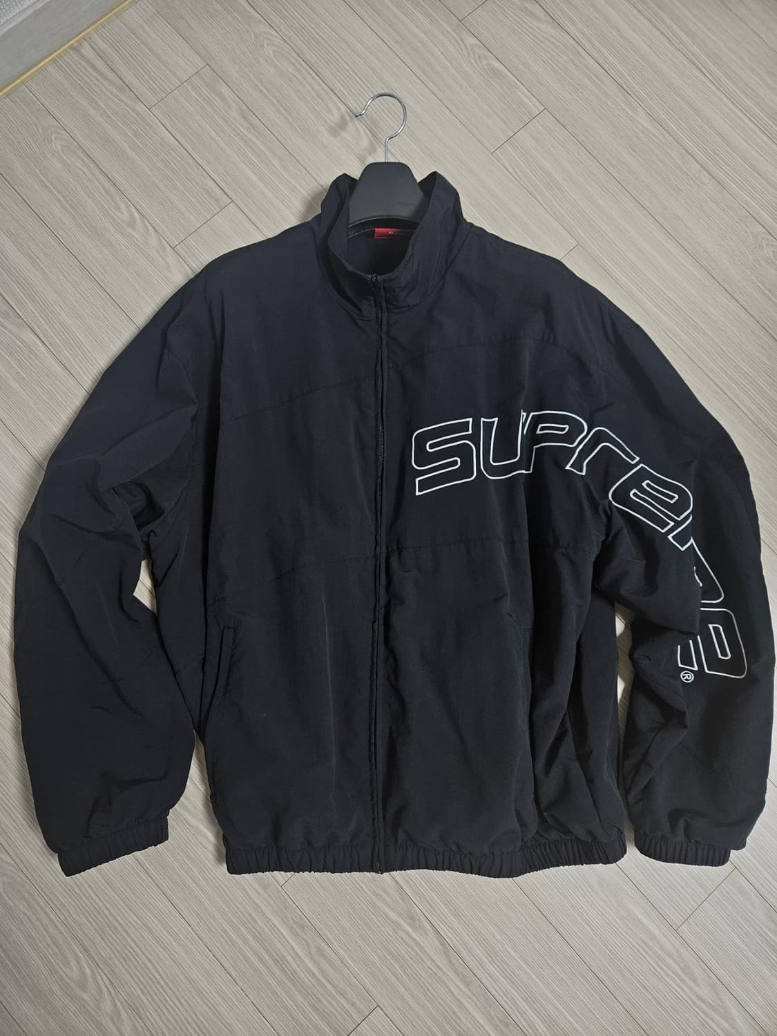24ss 슈프림 커브드 트랙자켓 XL 극미중고 상품이미지1