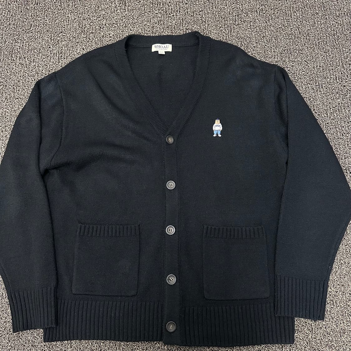 WHO.A.U 후아유 곰돌이 자수 가디건 블랙 XL 상품이미지1