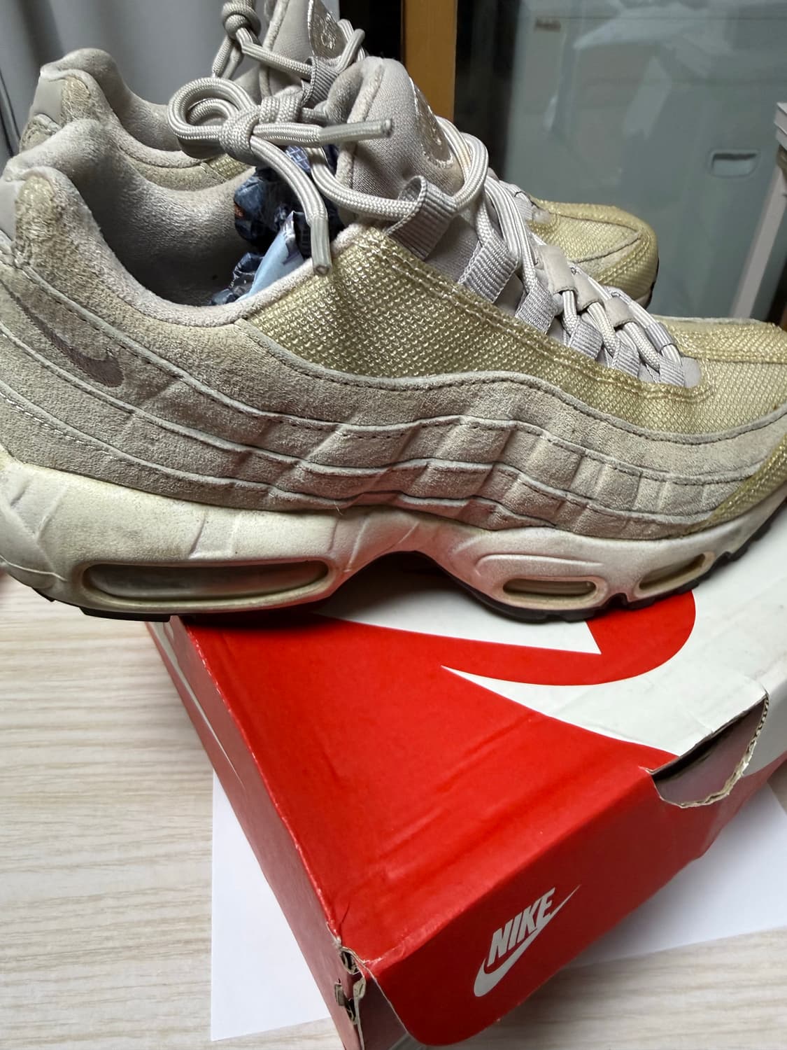 나이키 우먼스 에어맥스 95 프리미엄 문 파티클 상품이미지5