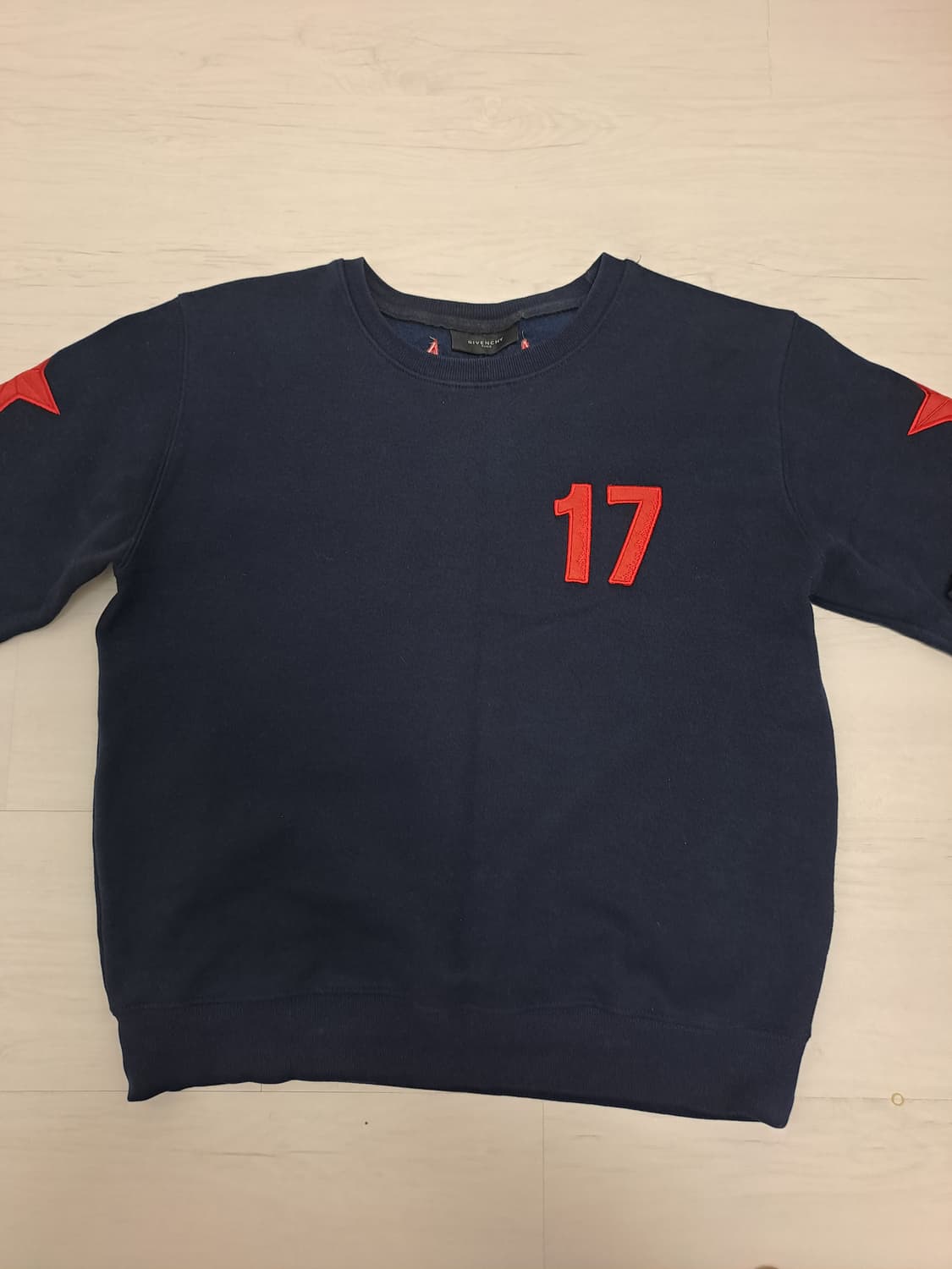 지방시 17 맨투맨 상품이미지1