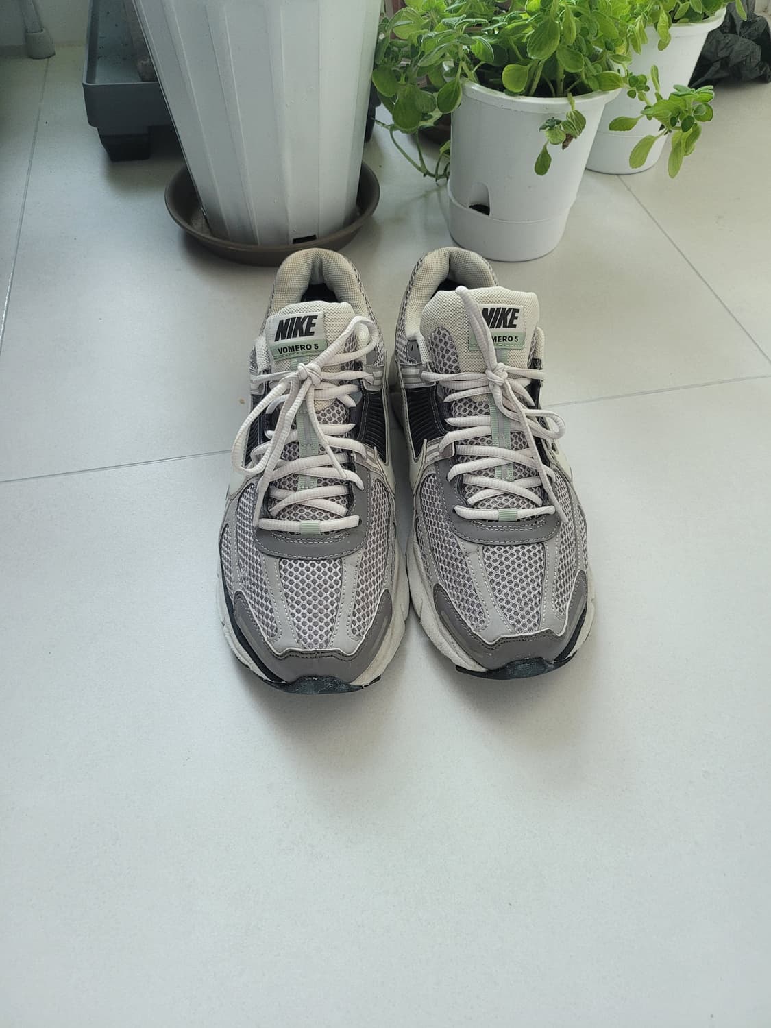 🏷️👟 [W285] 나이키 줌 보메로 5 '코블스톤'  상품이미지4