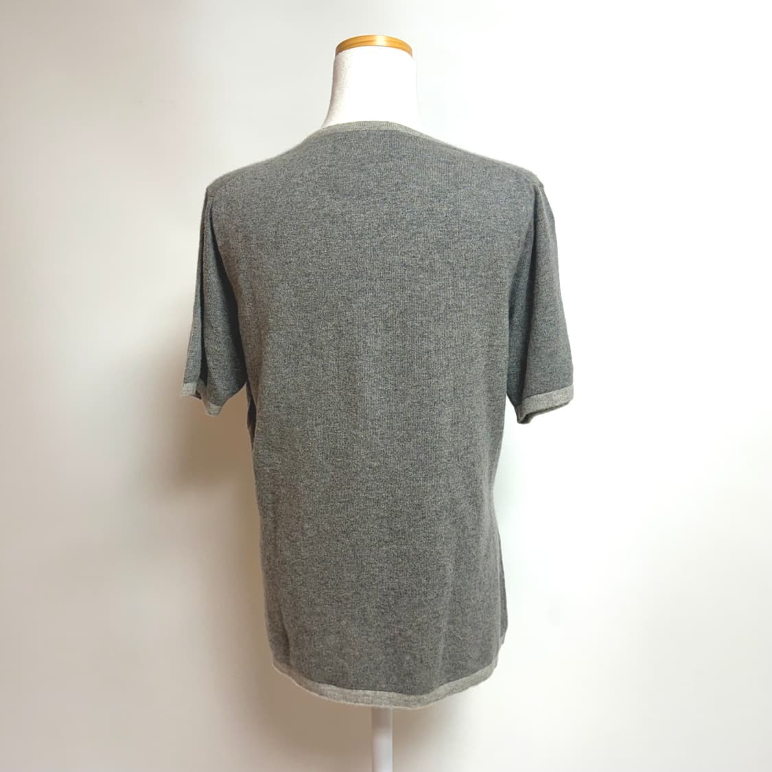 [캐시미어 100%]  반팔 그레이 라운드 니트 42 상품이미지3