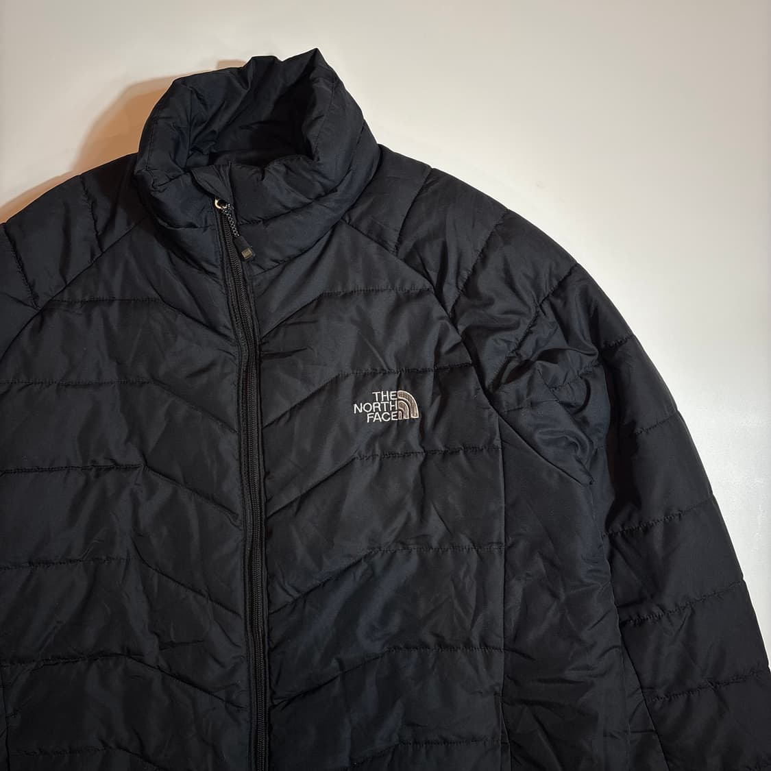 노스페이스 블랙 패딩 자켓 상품이미지2