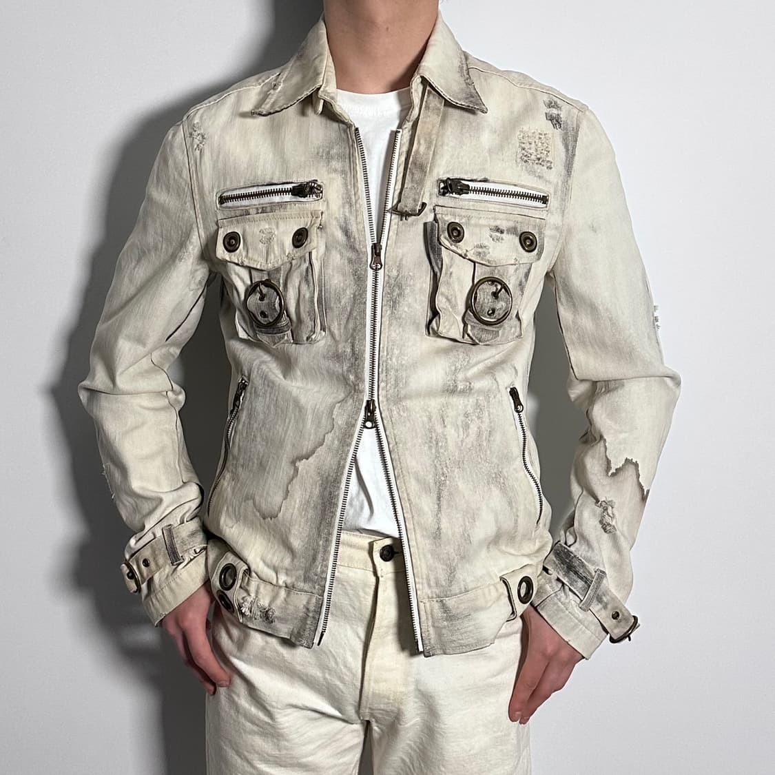 in the attic 화이트 워시드 데님 바이커 자켓 (on.568)  상품이미지1