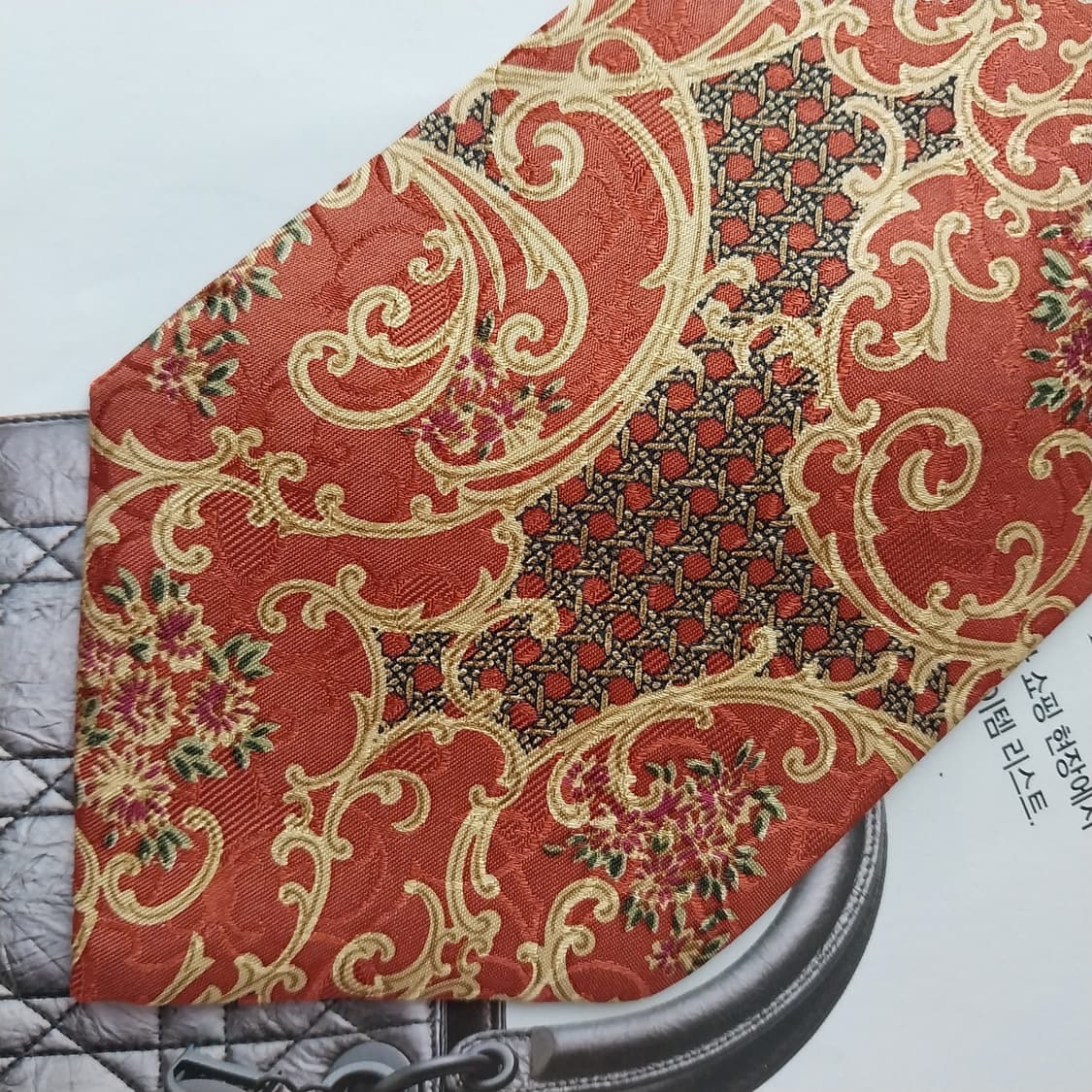 디올 브라운 오리엔탈 패턴 넥타이 8.9cm A+~A등급 K2565
 상품이미지5