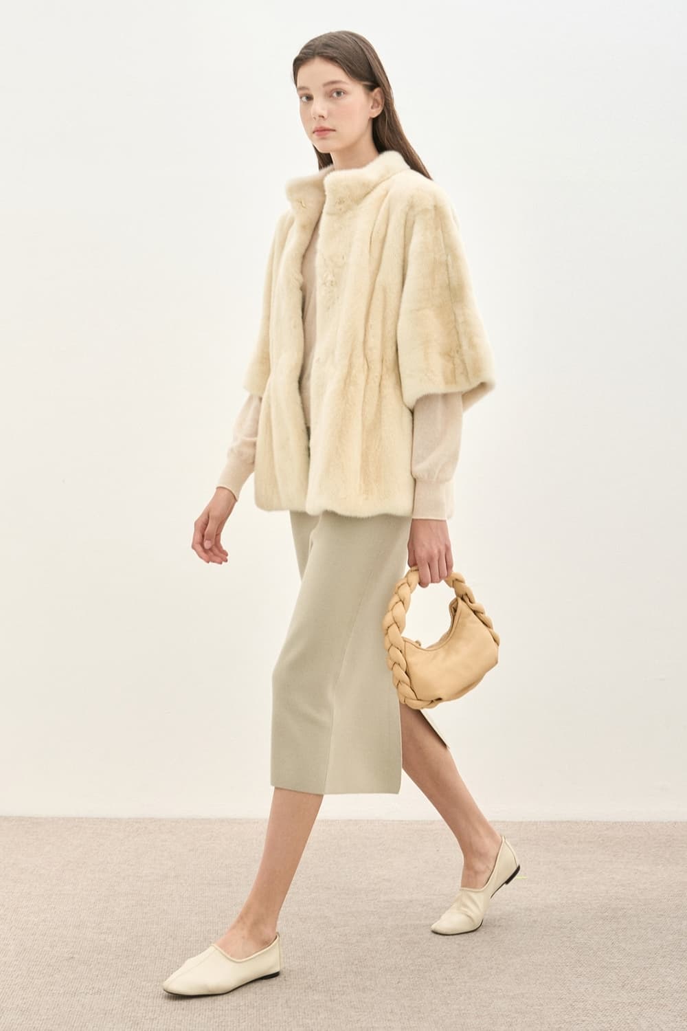 (한섬) 더캐시미어 하프슬리브 밍크 자켓 66 상품이미지4