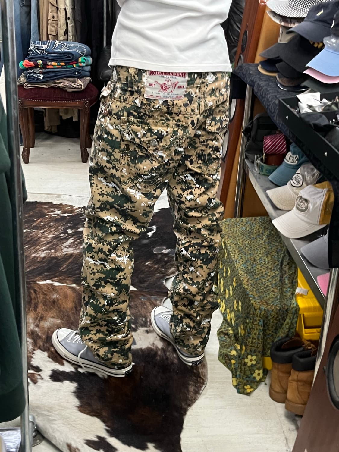 TRUE RELIGION JOEY SUPER T CAMO PANTS 상품이미지3