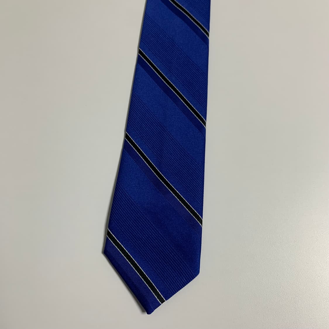 입생로랑(YSL) 폴리 내로우 슬림넥타이 명품 A+등급 7cm 상품이미지9