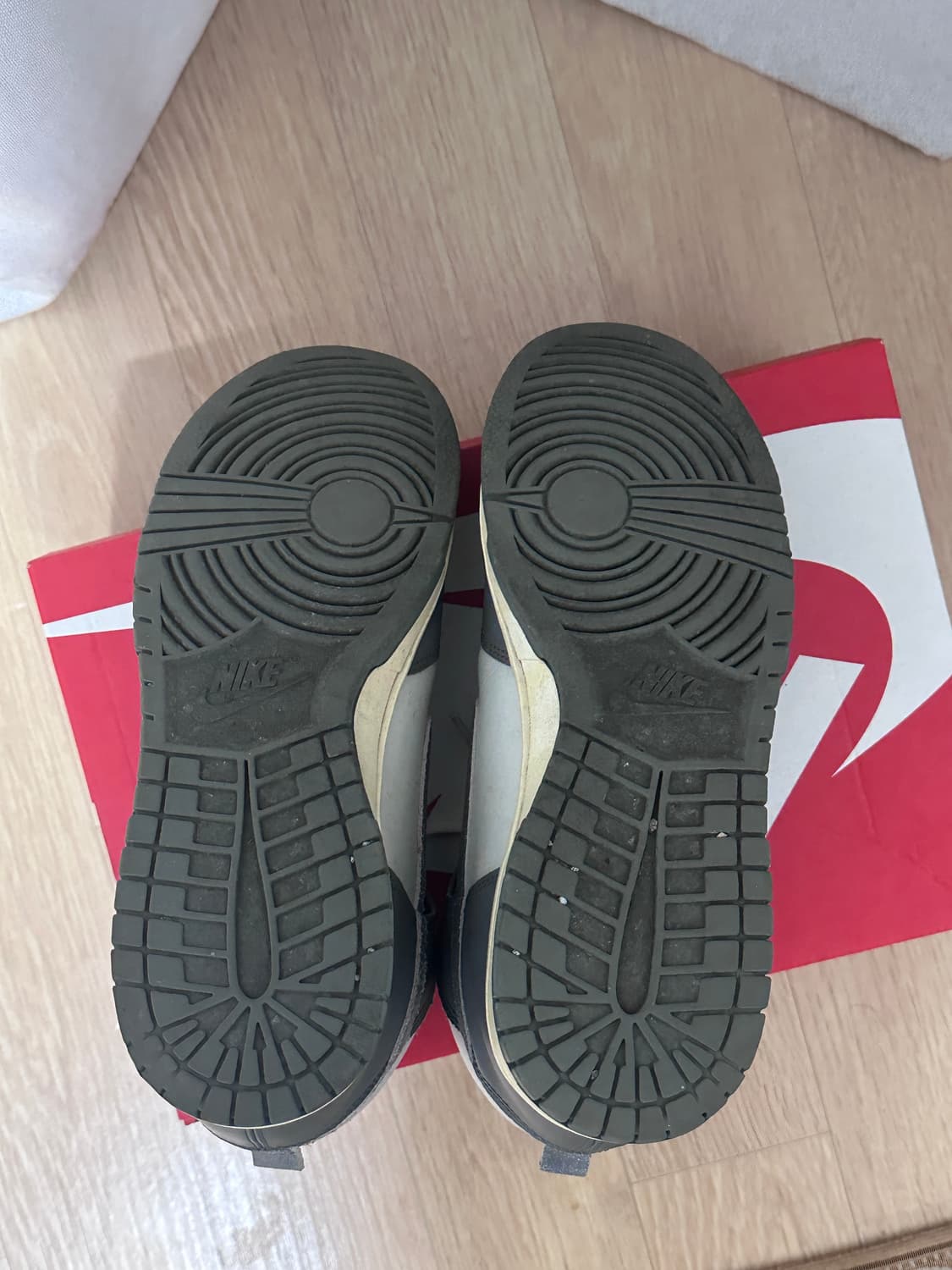 나이키 덩크 하이 빈티지 라이트 본 275사이즈 상품이미지3