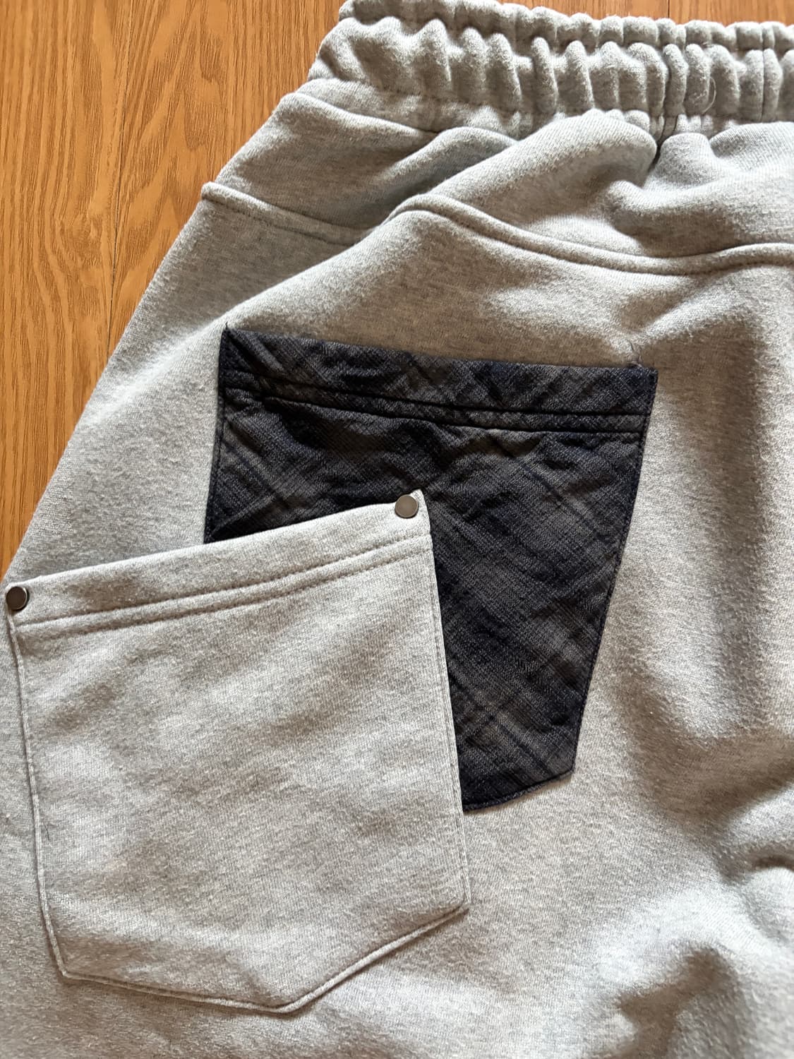 후브스 체크포켓 커브드 스웻팬츠[멜란지그레이] M 상품이미지4