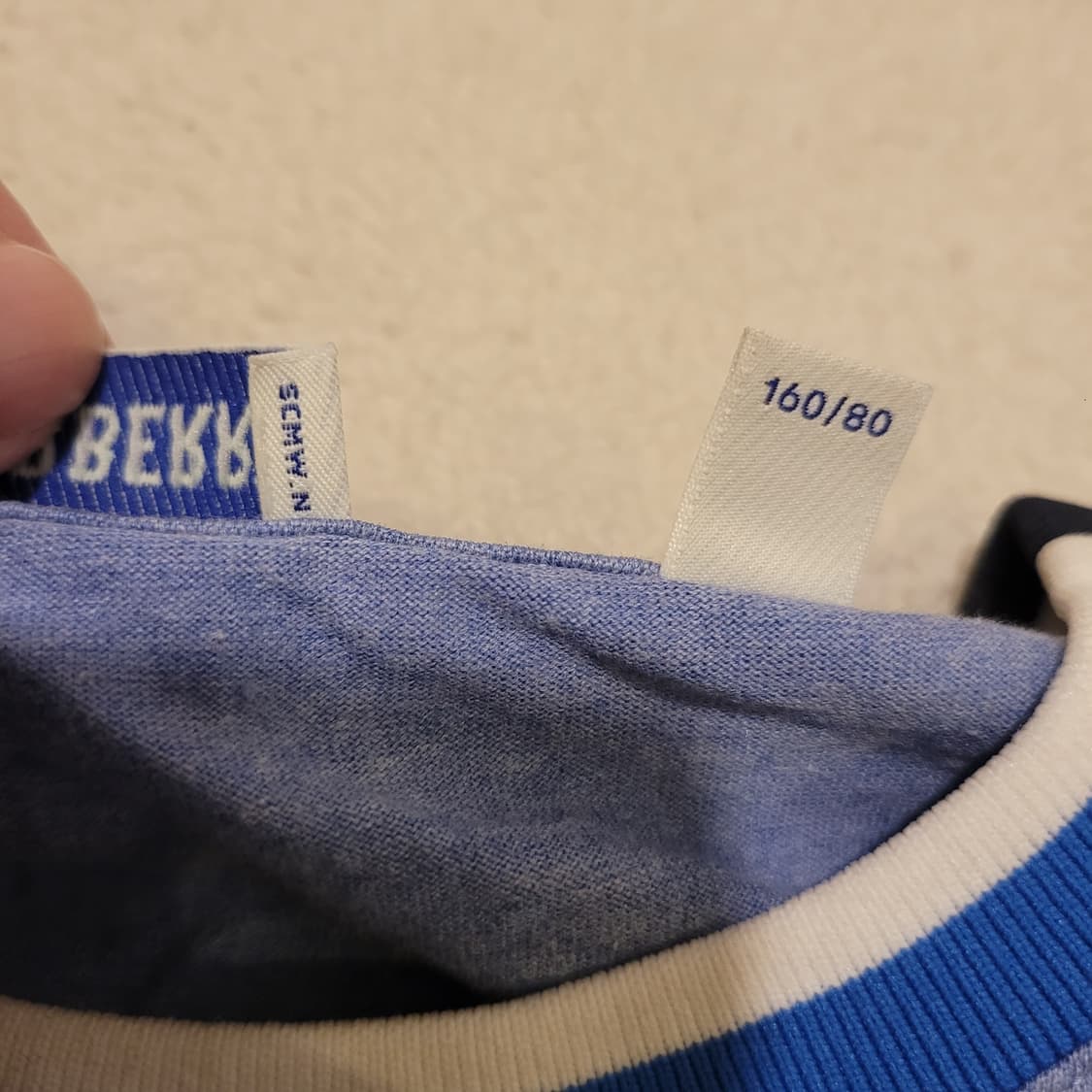 버버리 자수로고 포켓 반팔 14 상품이미지5