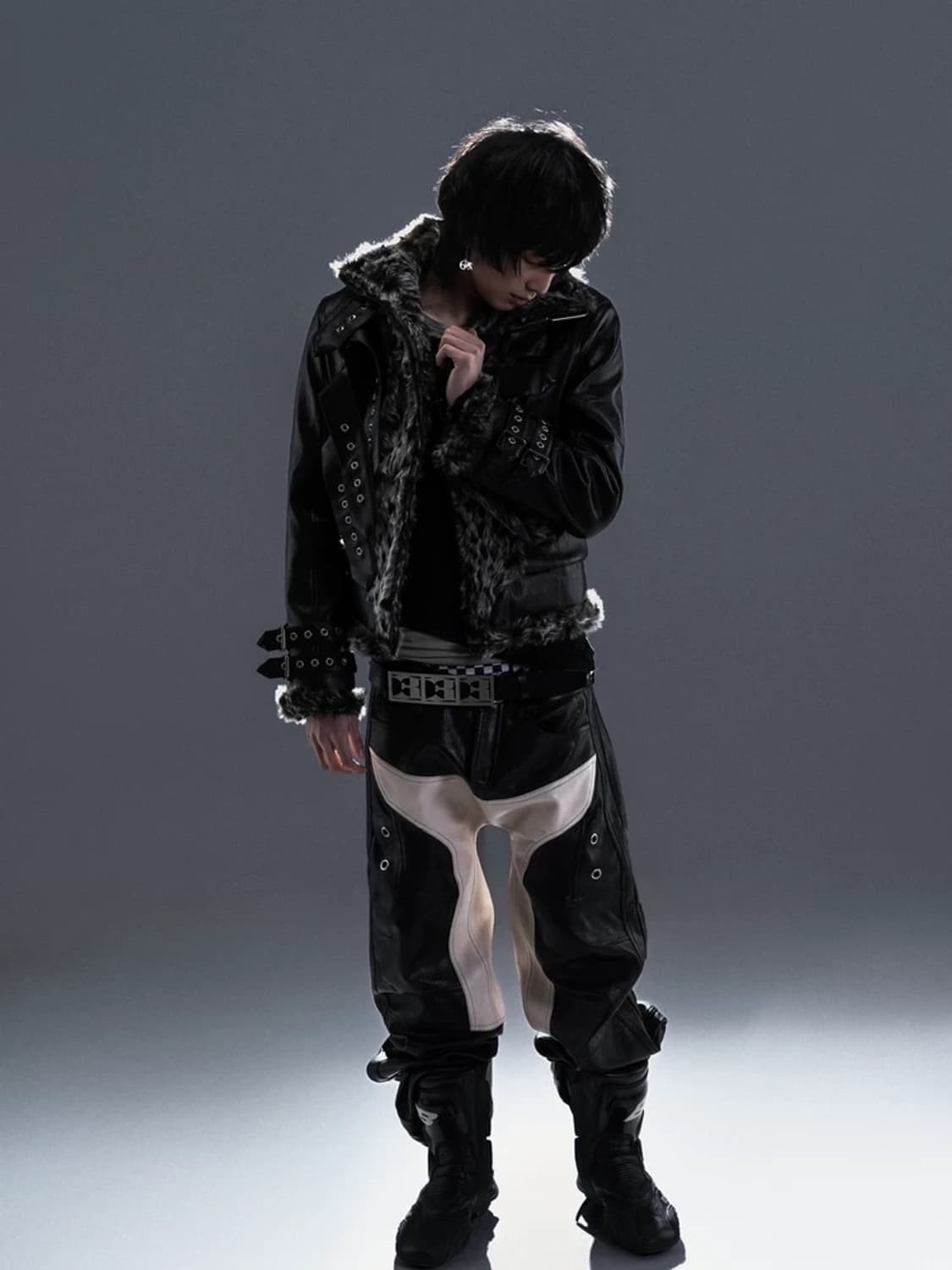 Cut-out Contrast Leather Pants  상품이미지4