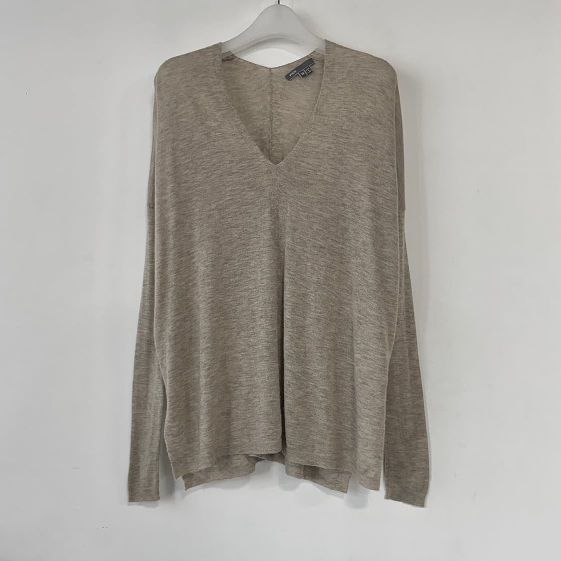 빈스 울 캐시미어 브이넥 니트 상품이미지1