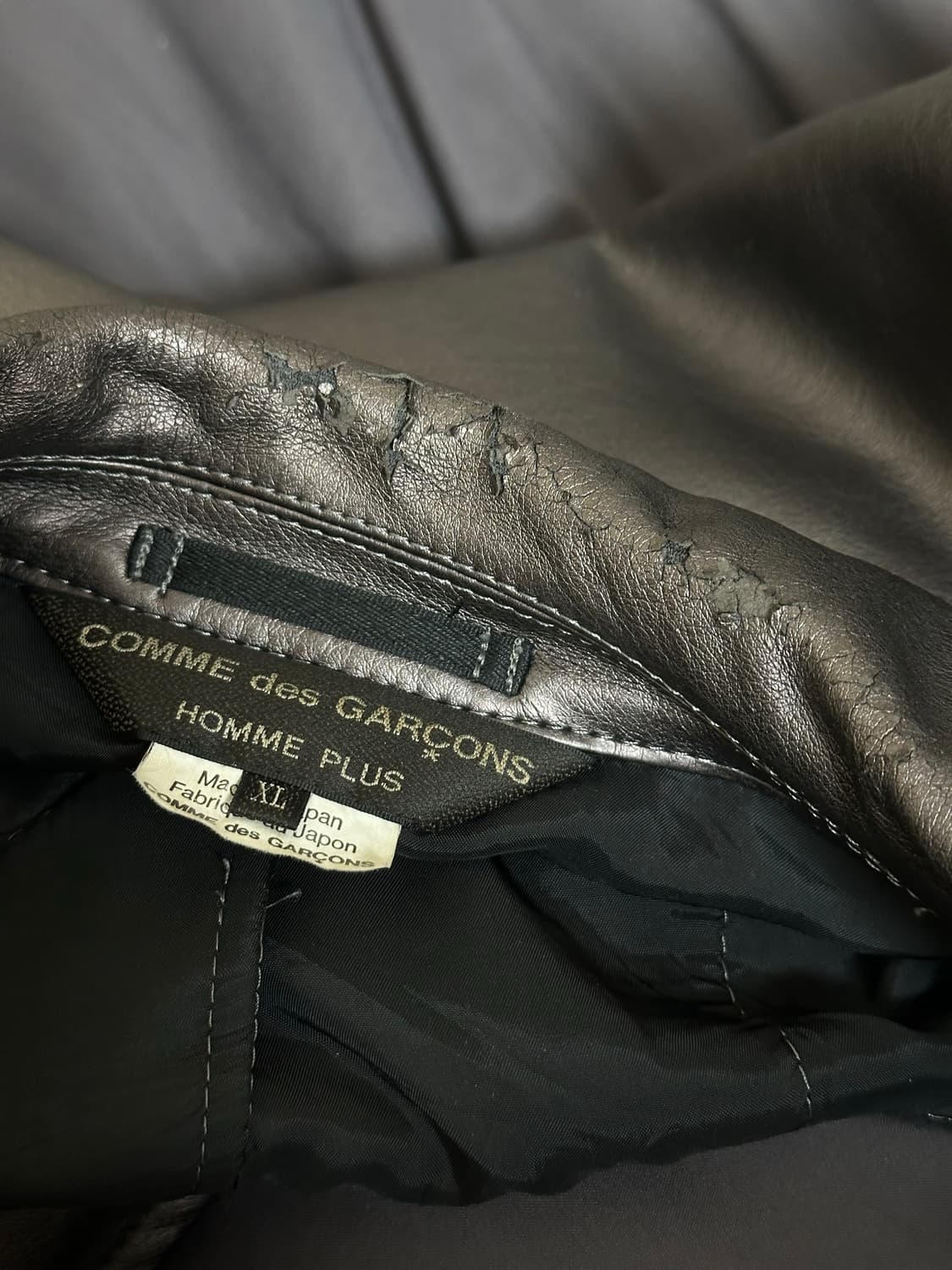 꼼데가르송 옴므플러스 페이크레더 자켓 xl 상품이미지4