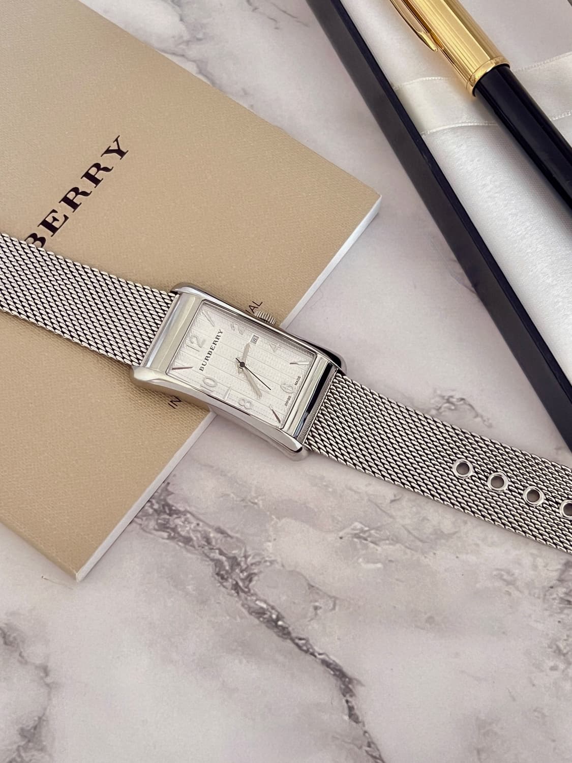 Burberry 렉탱글 매쉬 스트랩 남성 버버리 시계 상품이미지8