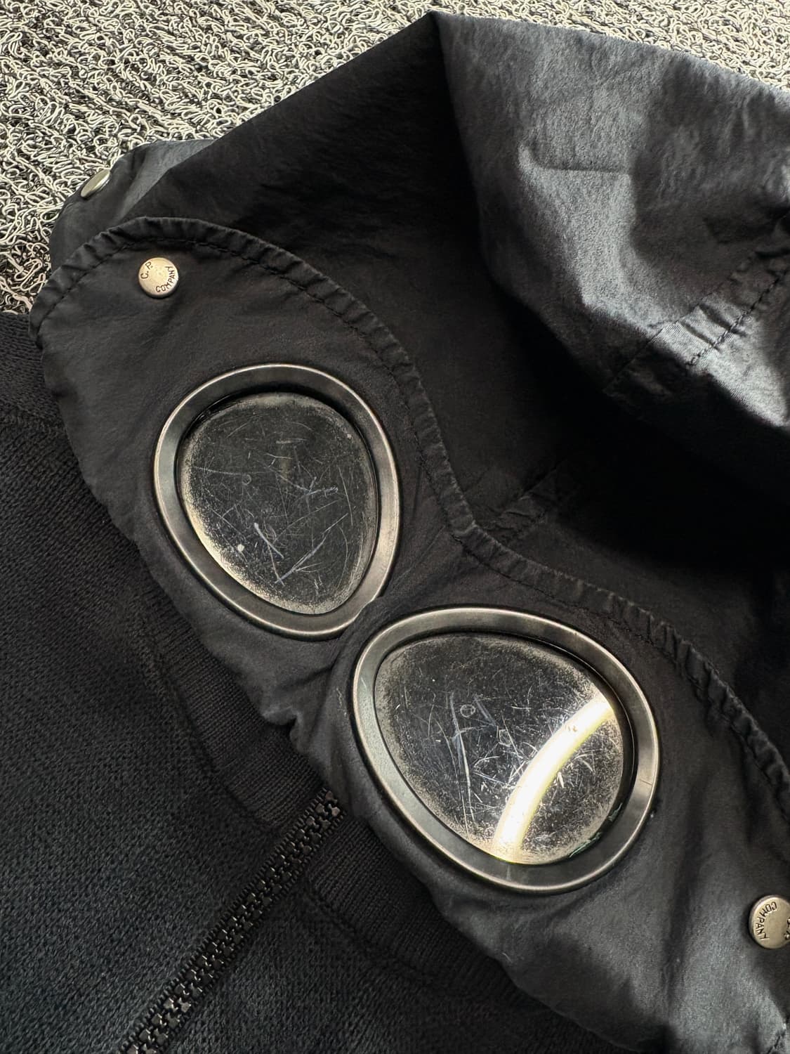 씨피컴퍼니 고글 렌즈 니트 집업 자켓 2787 상품이미지4