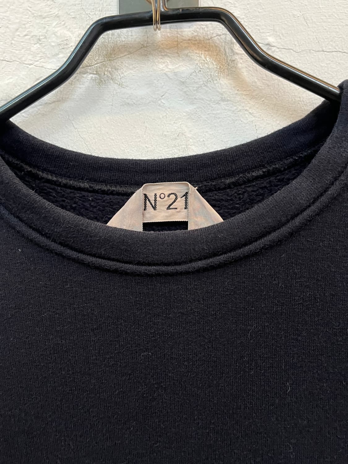 N21 블랙 레이스 슬리브 스웻 셔츠 38 상품이미지2