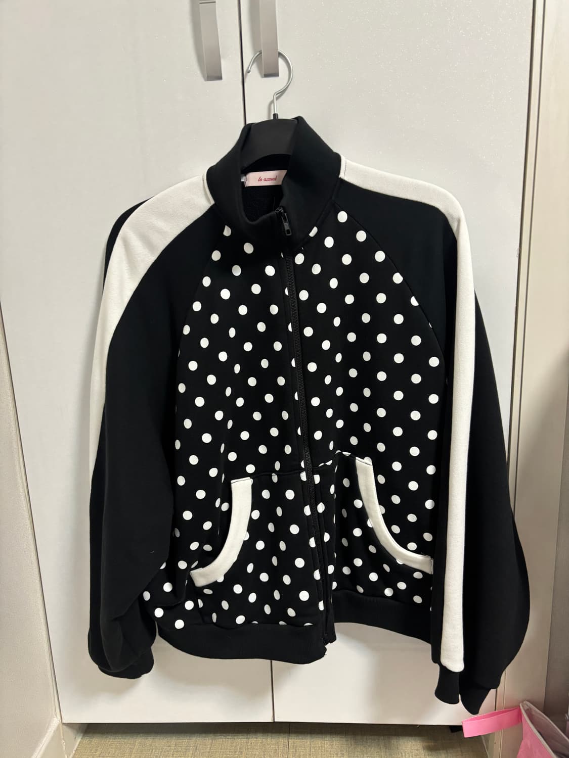 로액슈얼 도트 집업 블랙 상품이미지2