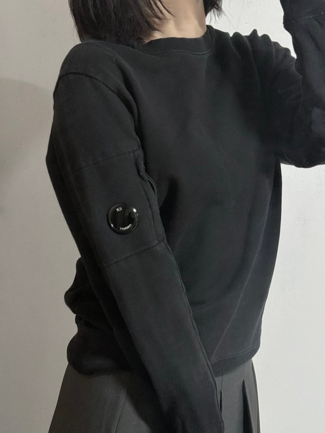 C.P 컴퍼니 렌즈 패치 블랙 스웻셔츠 맨투맨 M 상품이미지1