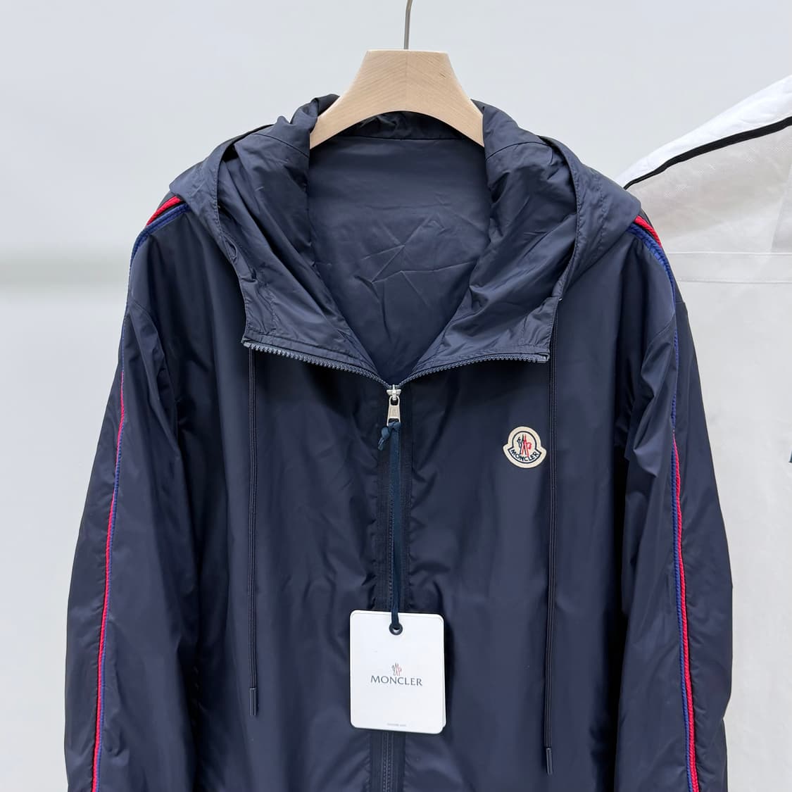 [S+급/6] 몽클레어 하타브 바람막이 자켓 상품이미지2