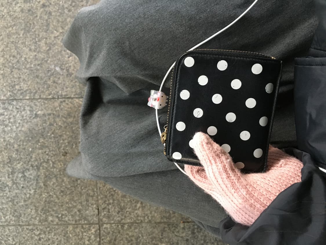 꼼데가르송 도트 지갑 상품이미지1