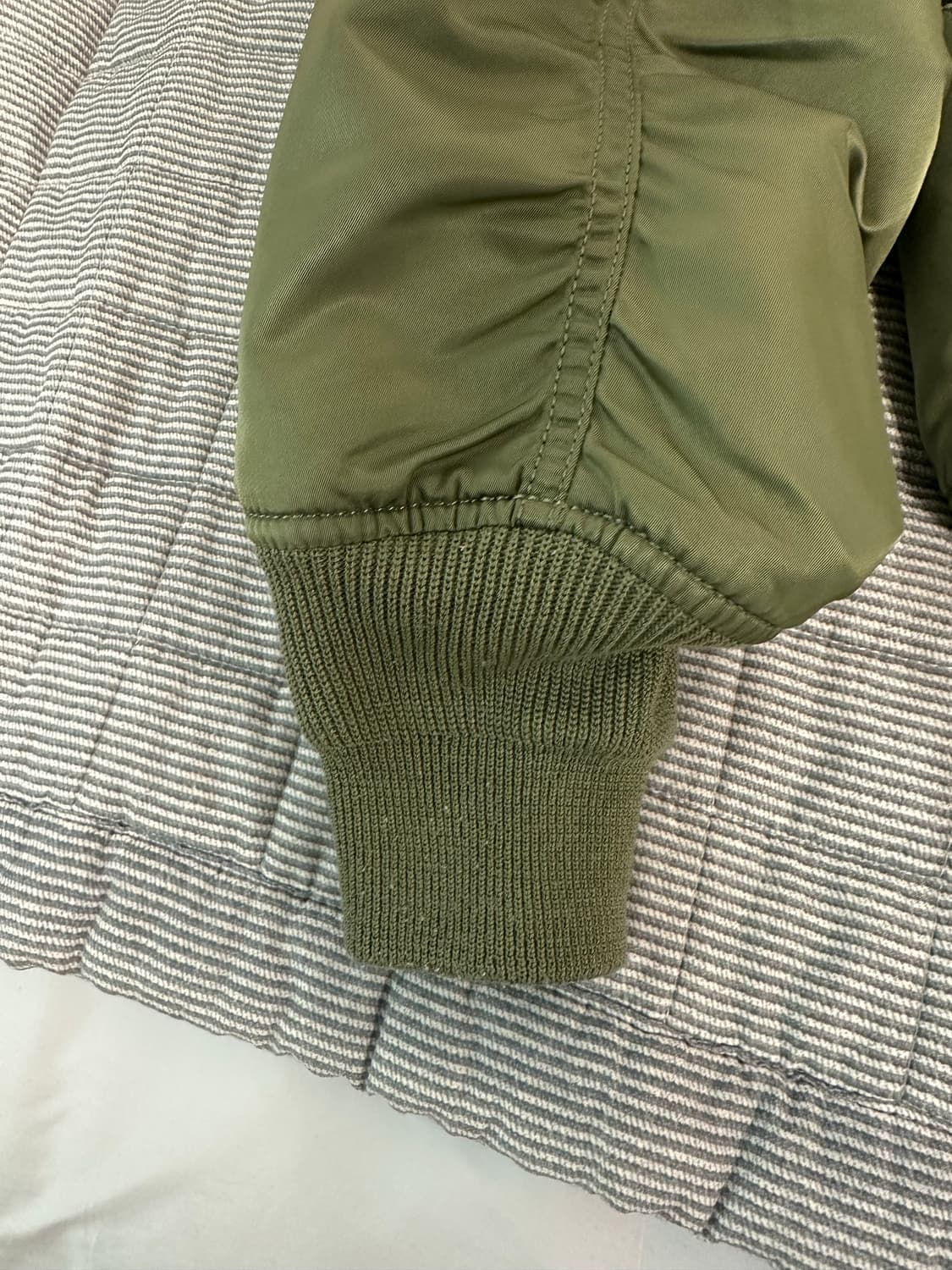 알파인더스트리 ma-1 카키 L 상품이미지4