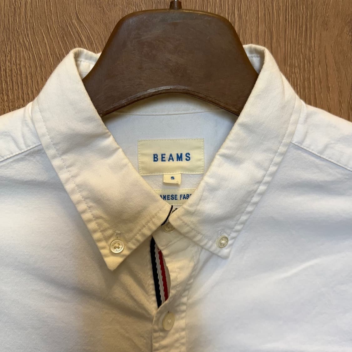 빔즈 코튼 반팔 셔츠 사이드 싱글 포켓 무지 디테일 슬림핏 화이트 상품이미지5