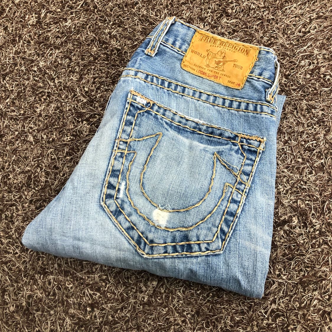 트루릴리전 Logan Super T 디스 워싱 데님 팬츠 상품이미지1