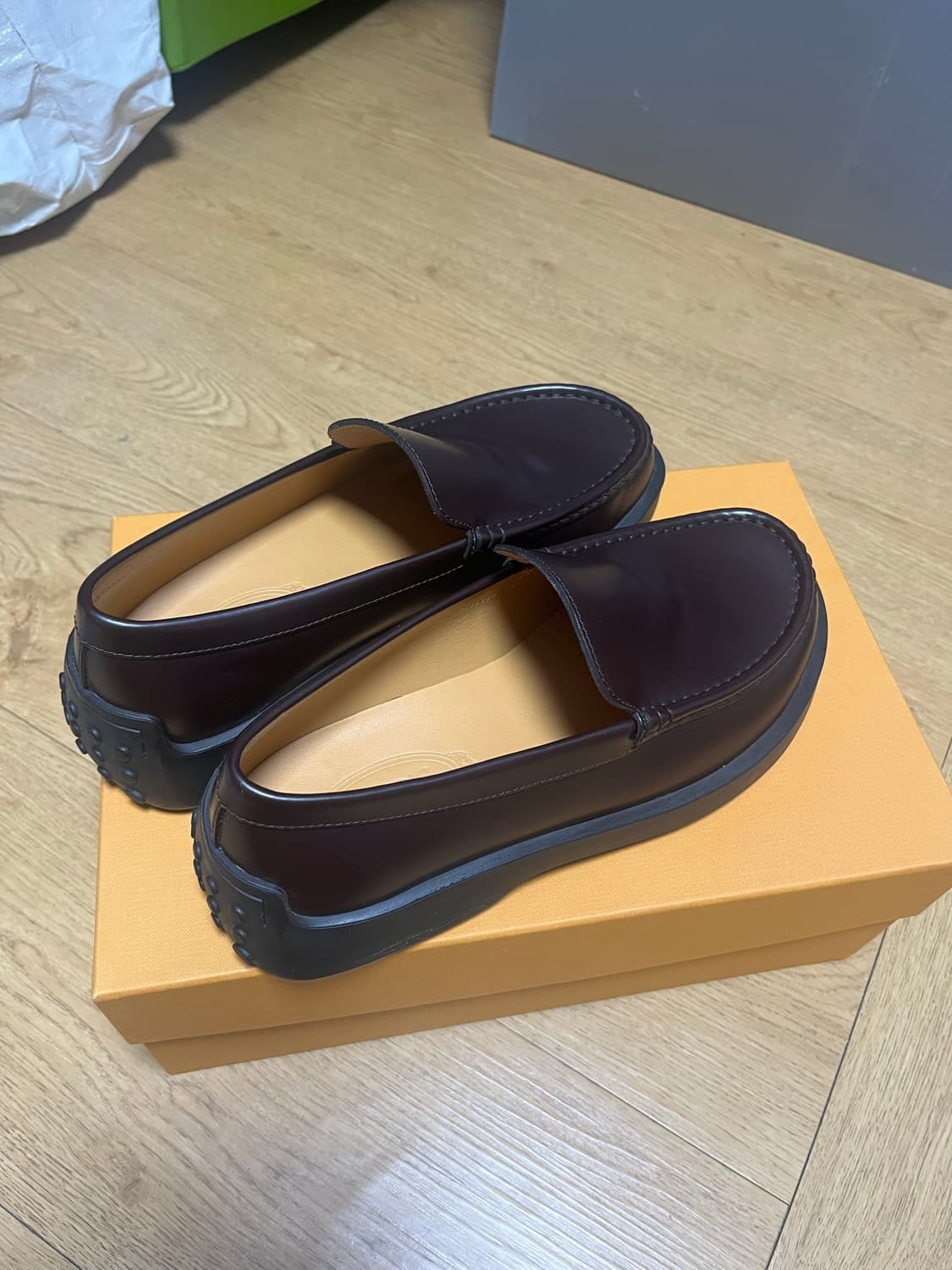 Tod’s 토즈 고미노 브라운 로퍼 S급 상품이미지1